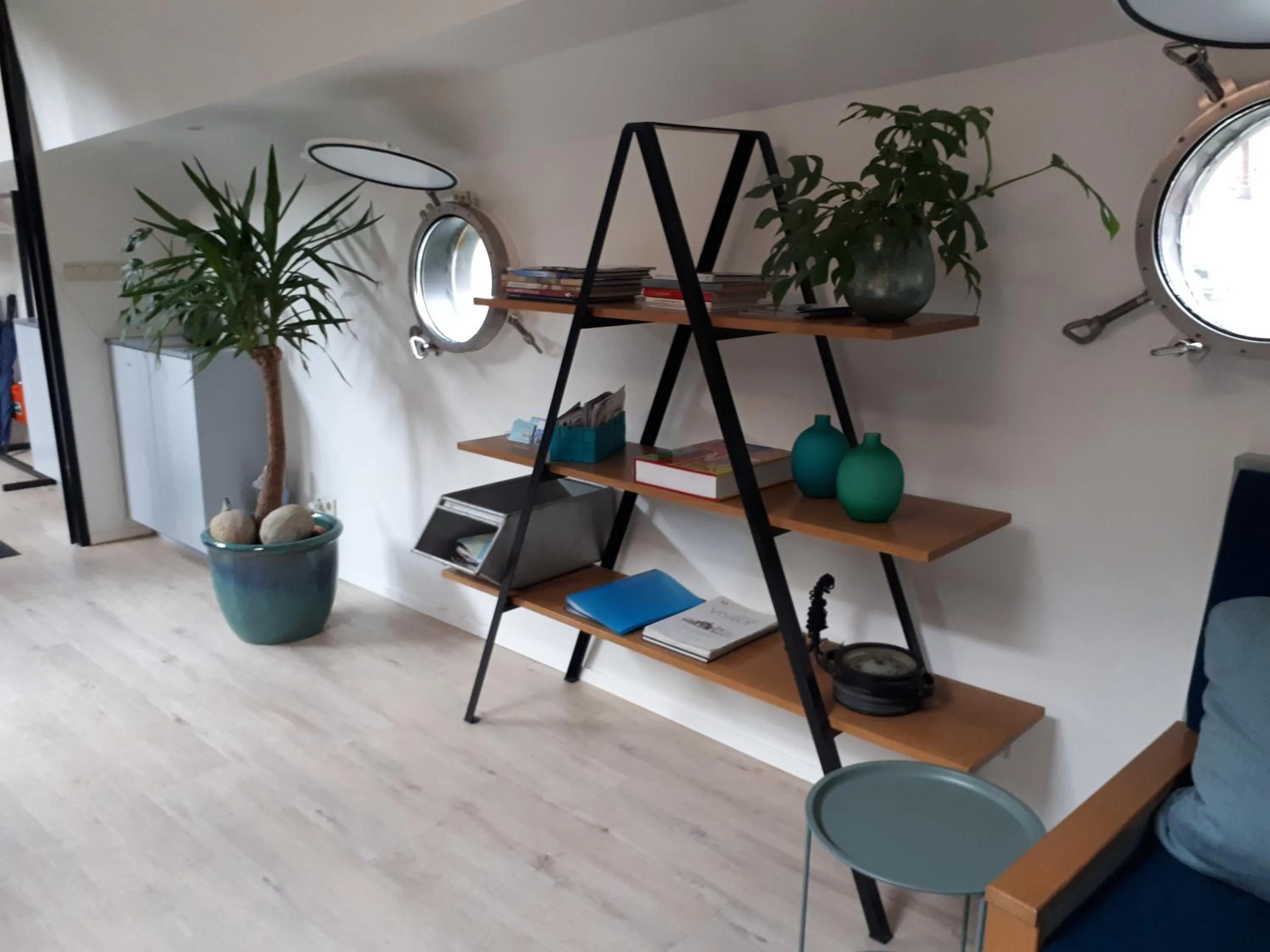 Living room in Rooms on Water