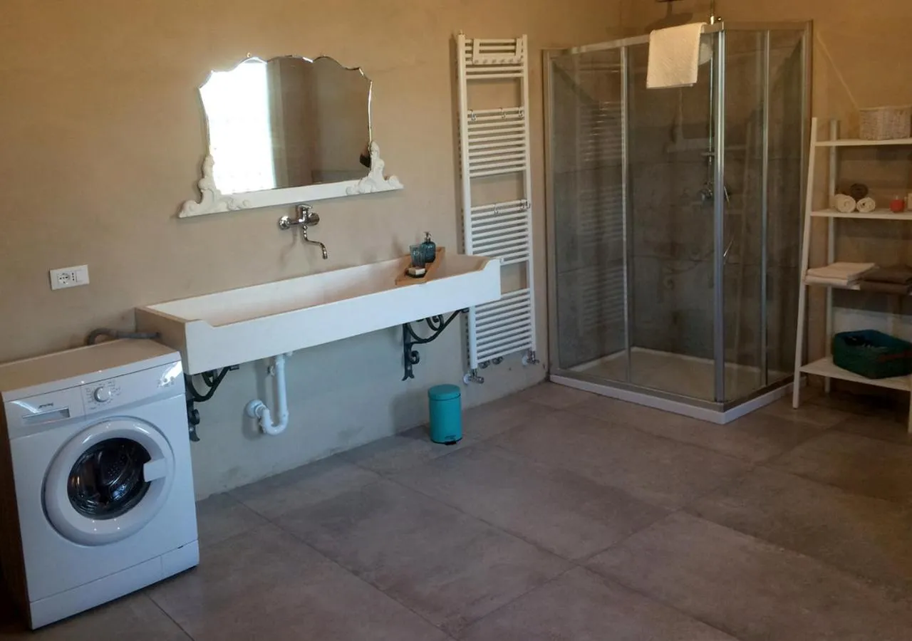 Bathroom in B&B Antica cascina