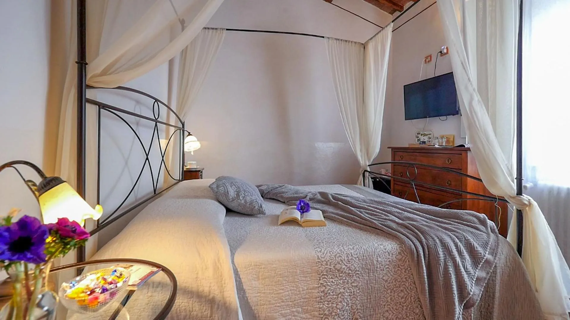 Coffee/tea facilities, Bed in Casa Di Campagna In Toscana