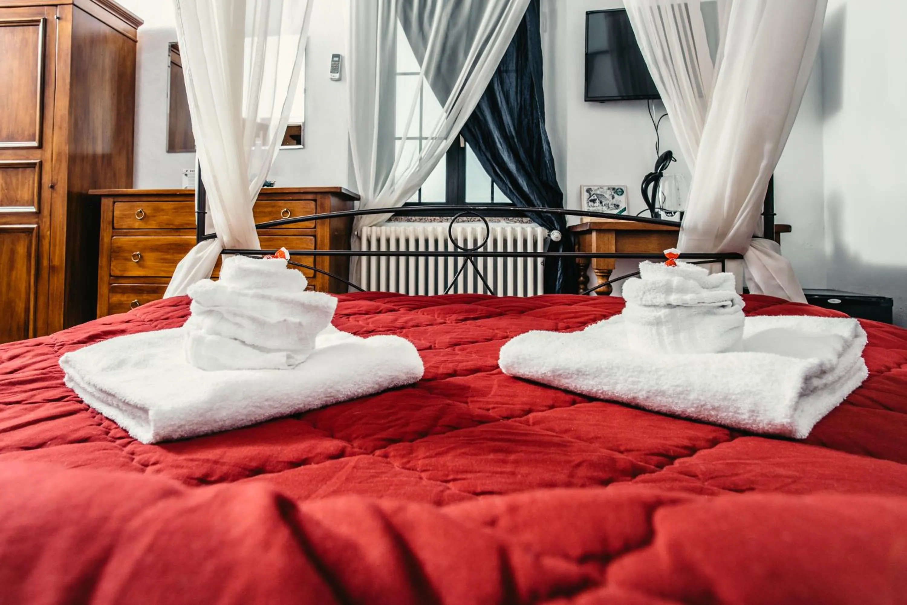 Bed in Casa Di Campagna In Toscana