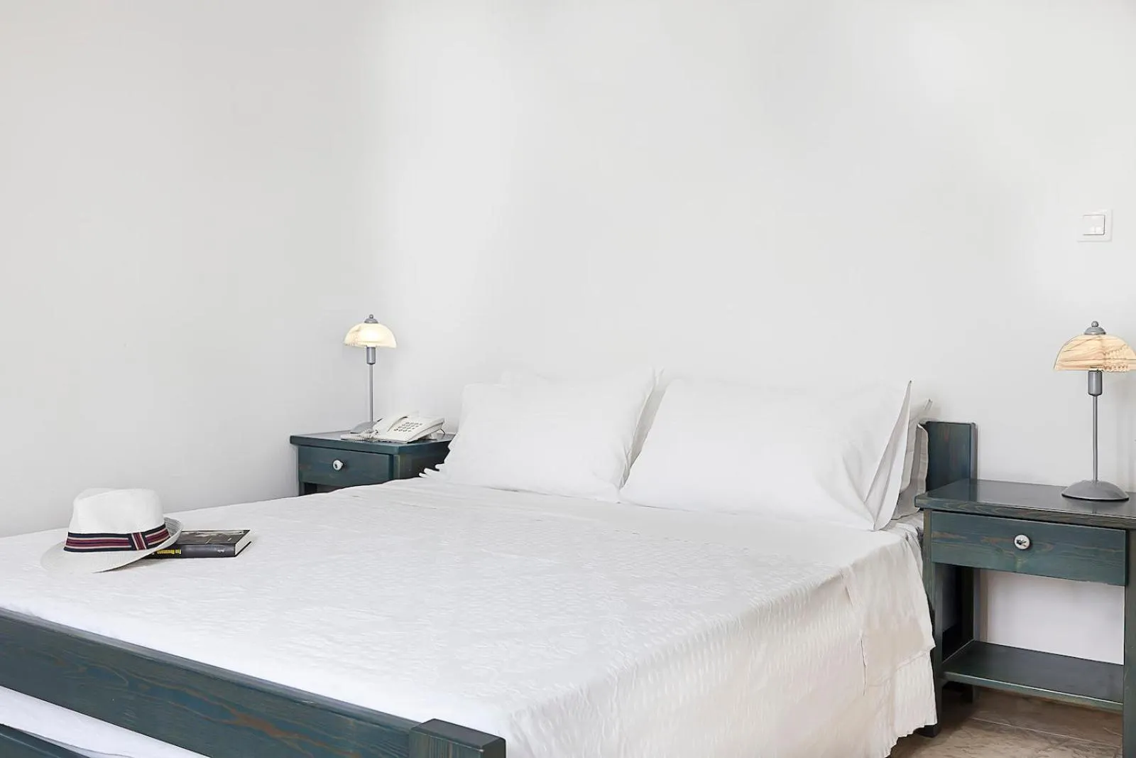 Photo of the whole room, Bed in San Antonio Summer House