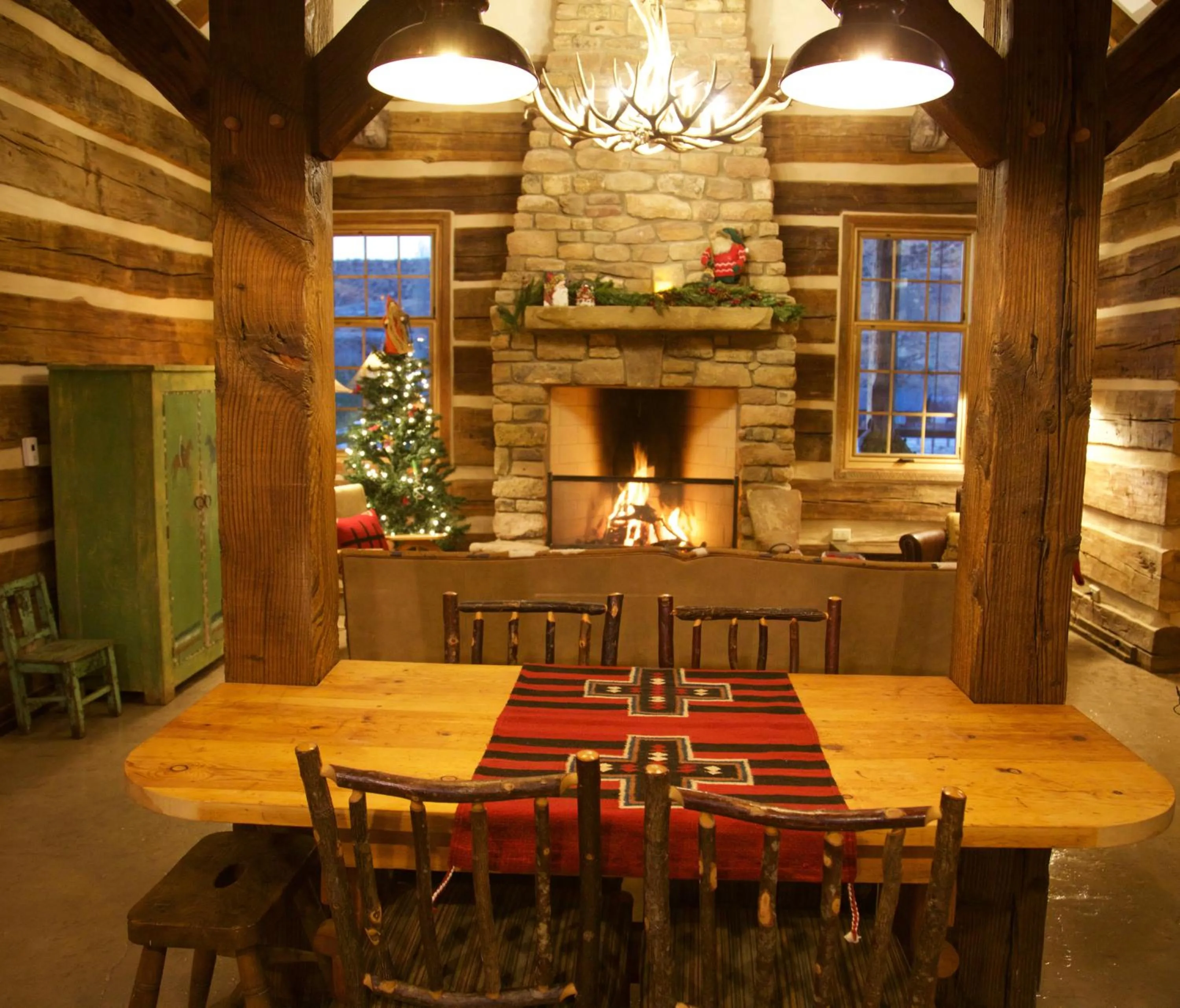 Living room in Canyon Of The Ancients Guest Ranch