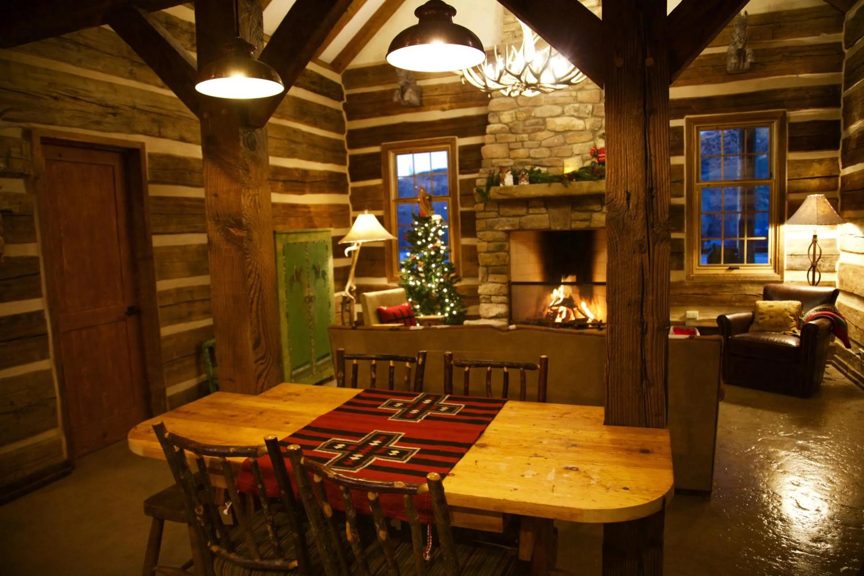 Living room in Canyon Of The Ancients Guest Ranch