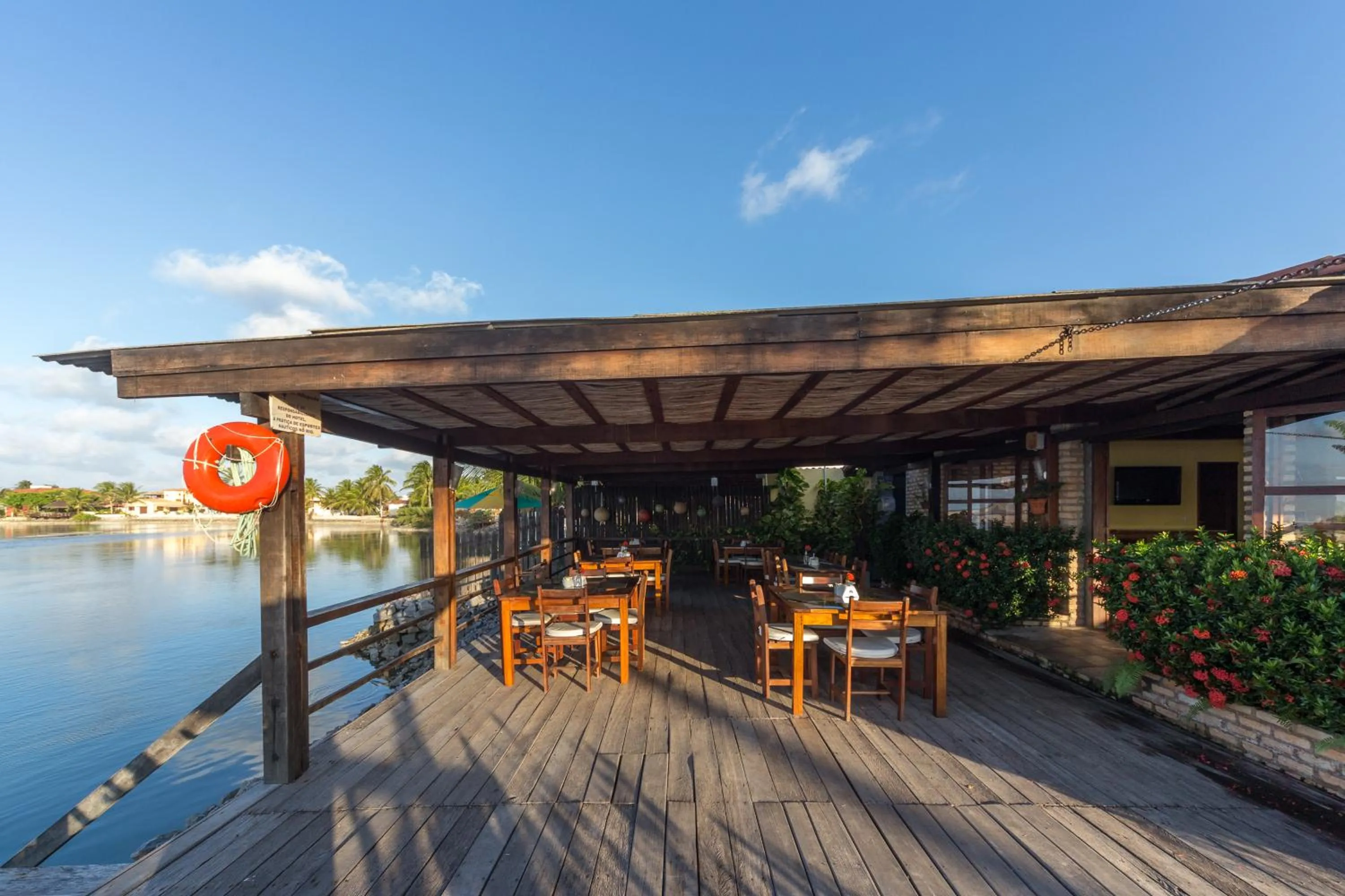 Restaurant/places to eat in Pousada Villa do Sol