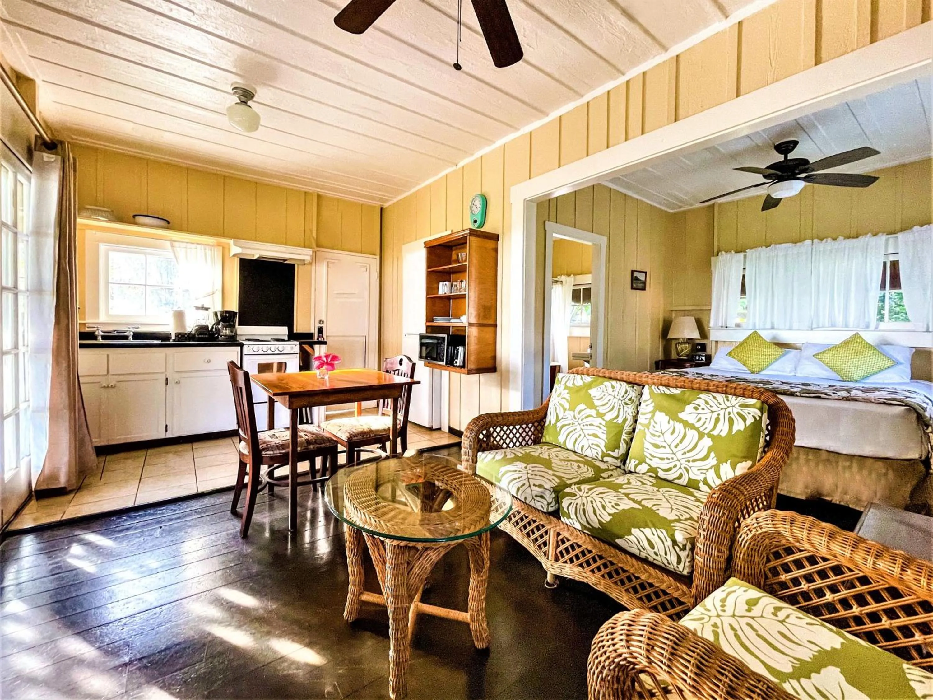 Living room in Waimea Plantation Cottages, a Coast Resort