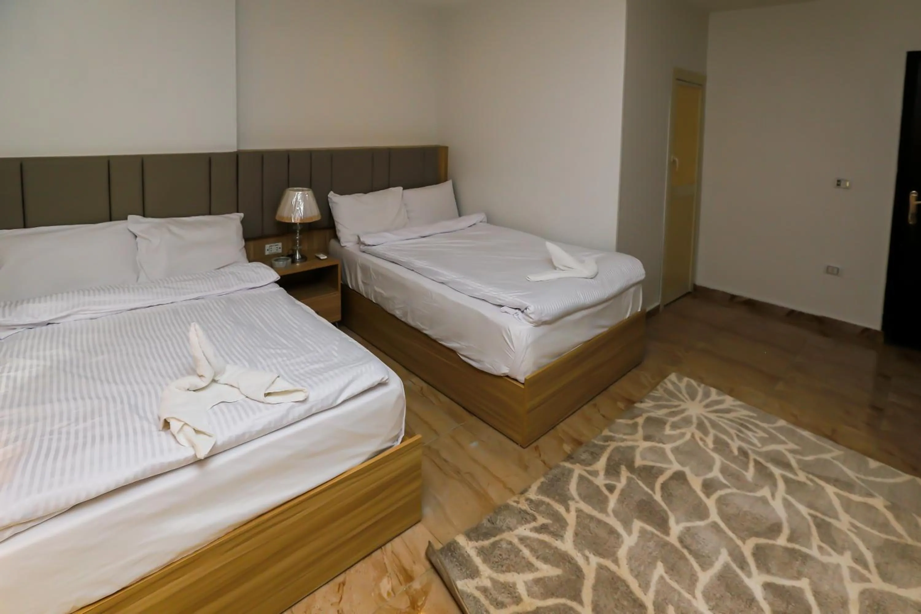 Bedroom, Bed in Makadi Pyramids View