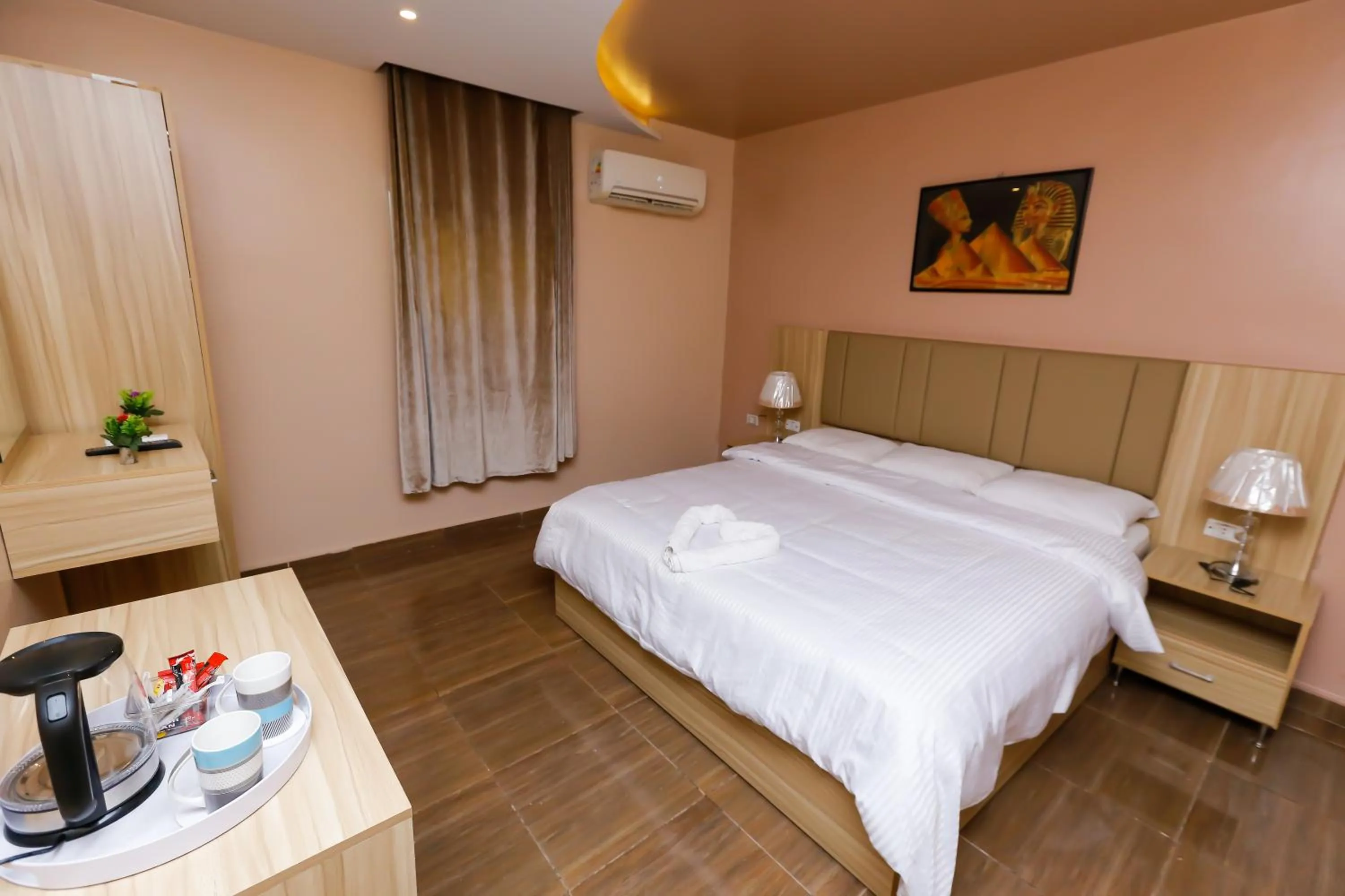 Bed in Makadi Pyramids View