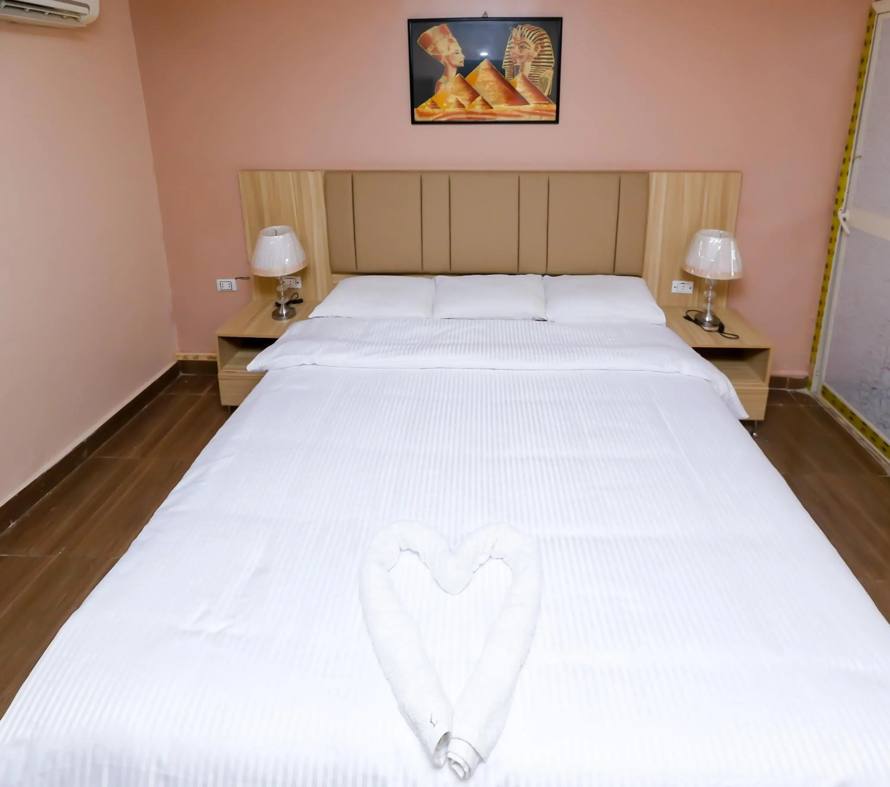 Bed in Makadi Pyramids View Bed in Makadi Pyramids View