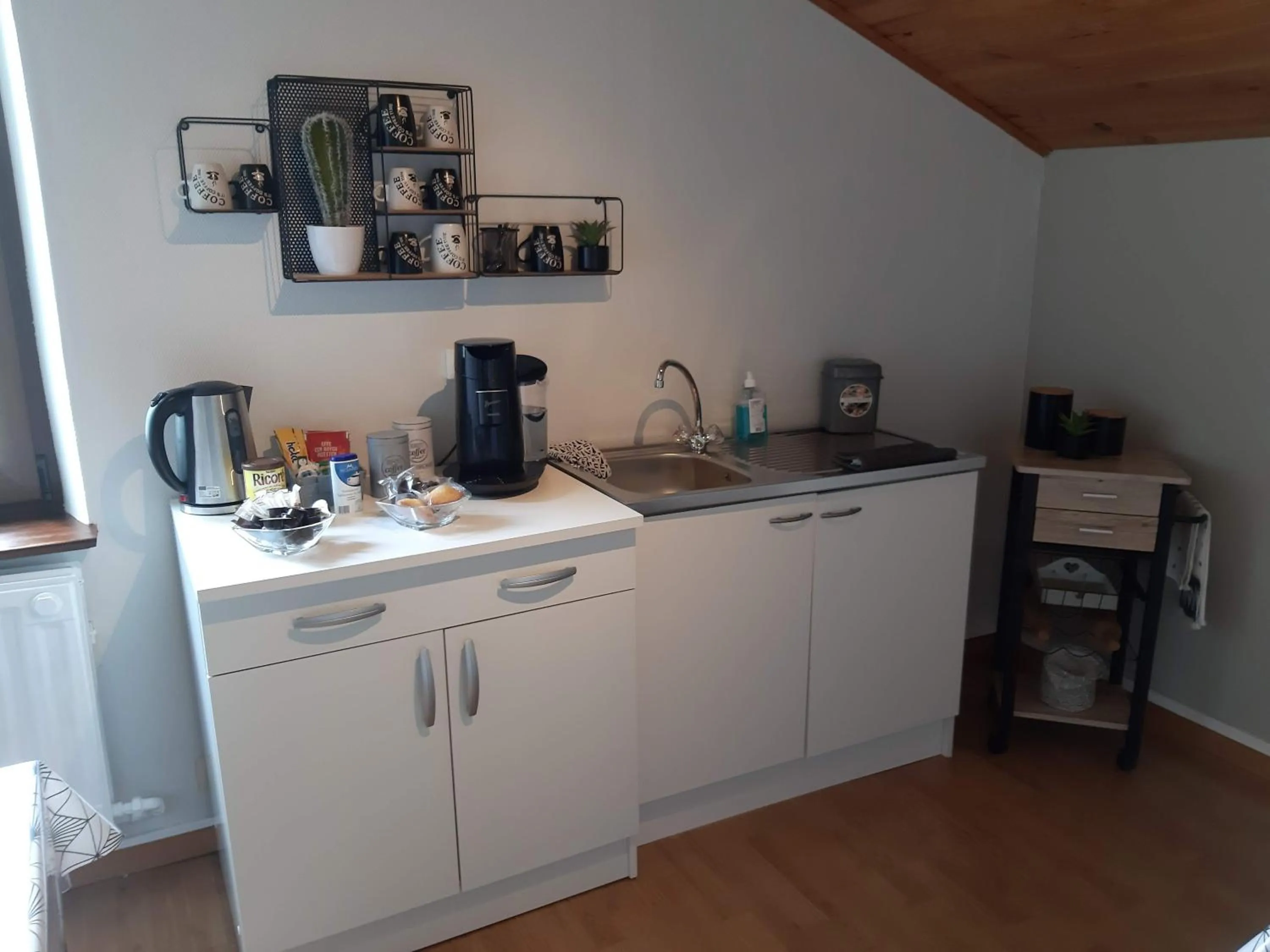 Coffee/tea facilities in B&B Circuitez-vous