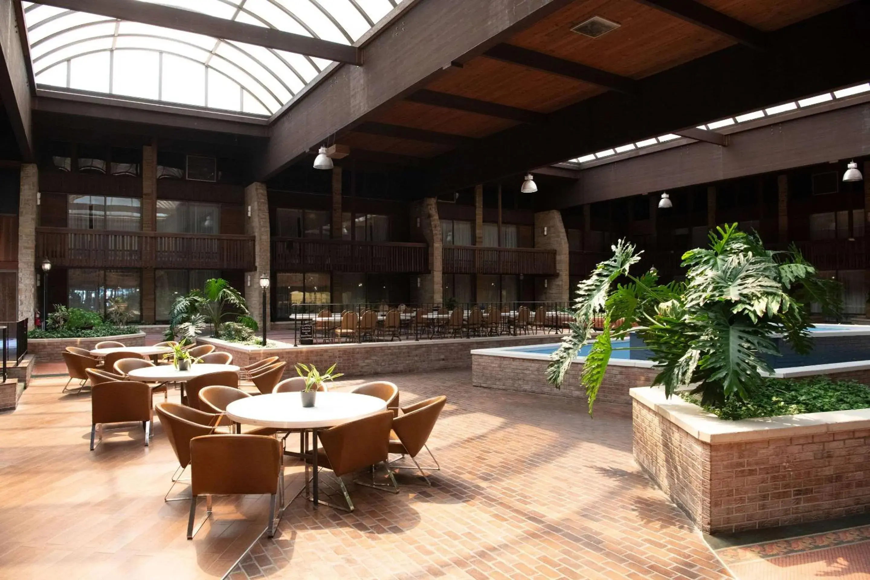 Swimming pool in Quality Inn & Conference Center Swimming pool in Quality Inn & Conference Center