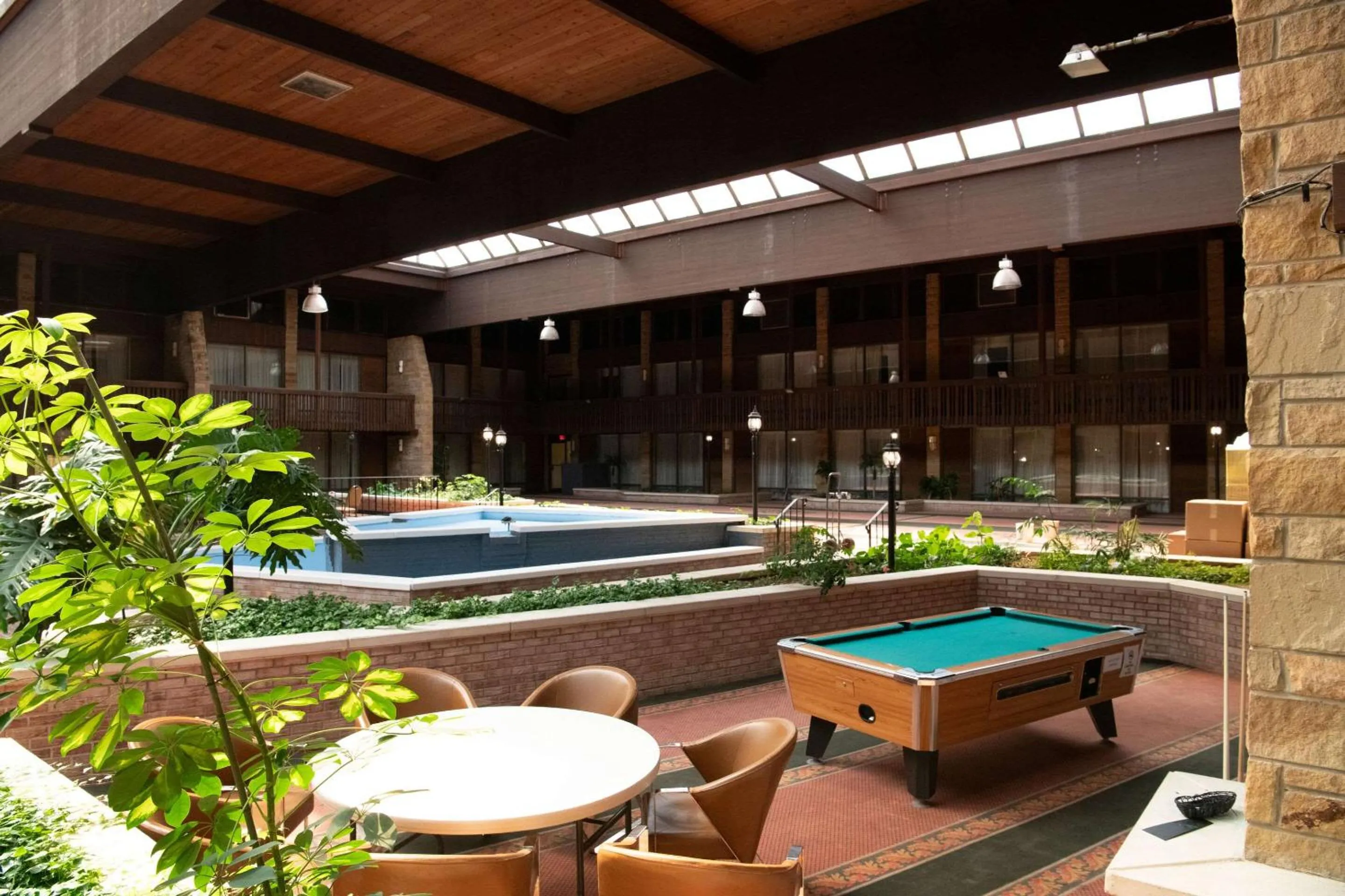 Swimming pool in Quality Inn Somerset