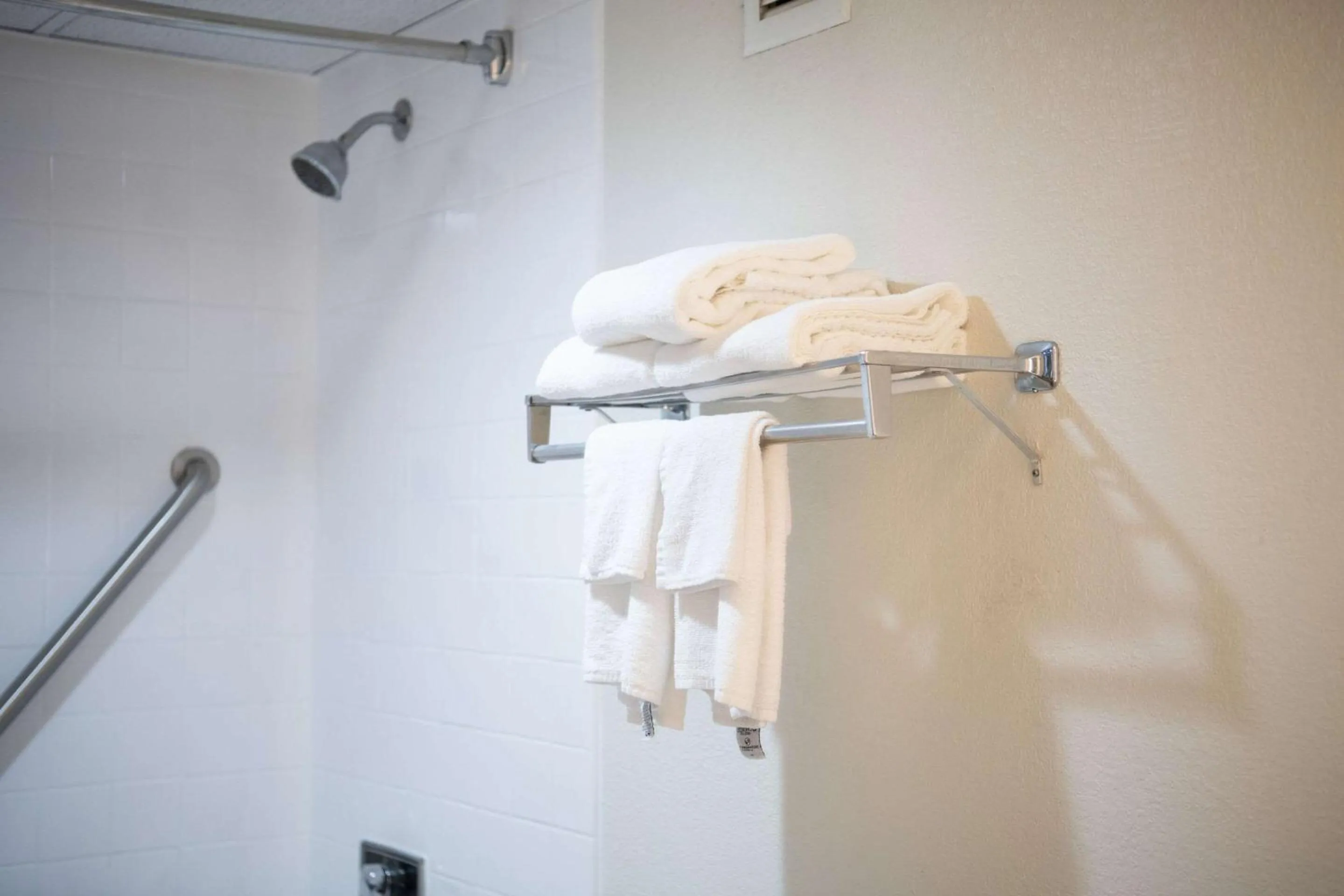 Bedroom in Quality Inn Somerset