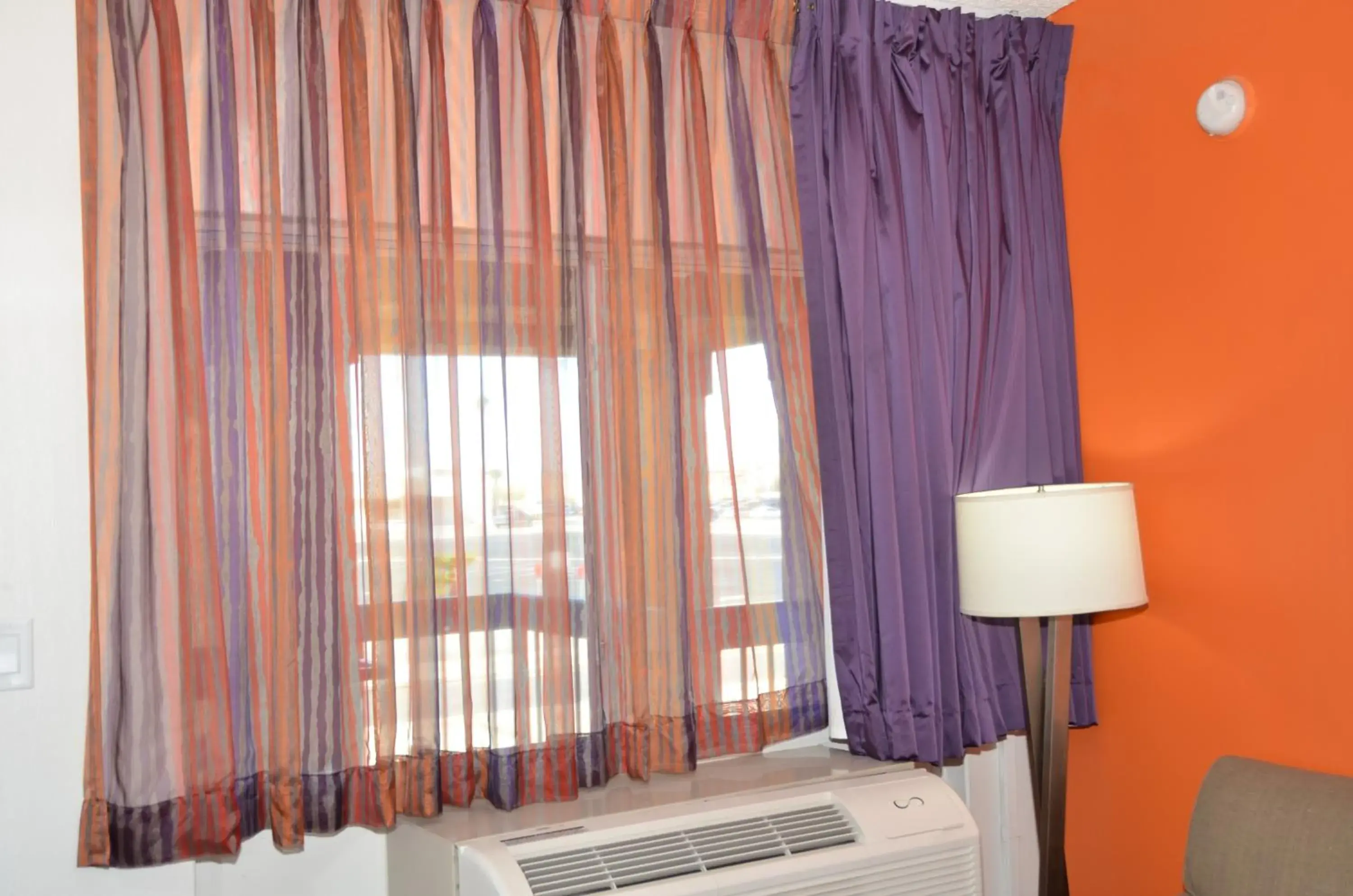 King Room - Non-Smoking in Howard Johnson by Wyndham Yuma King Room - Non-Smoking in Howard Johnson by Wyndham Yuma