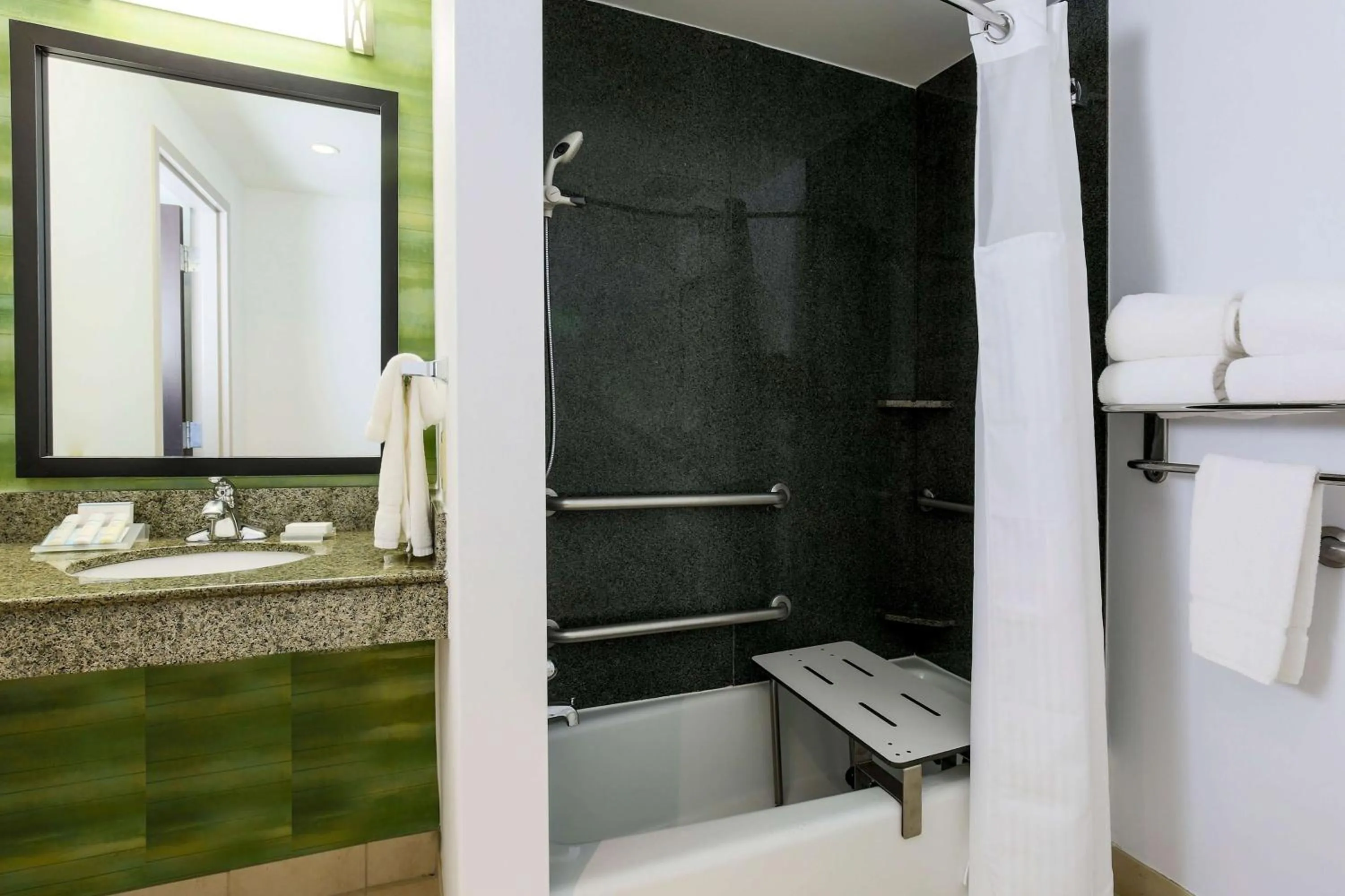 Bathroom in Hilton Garden Inn Norman