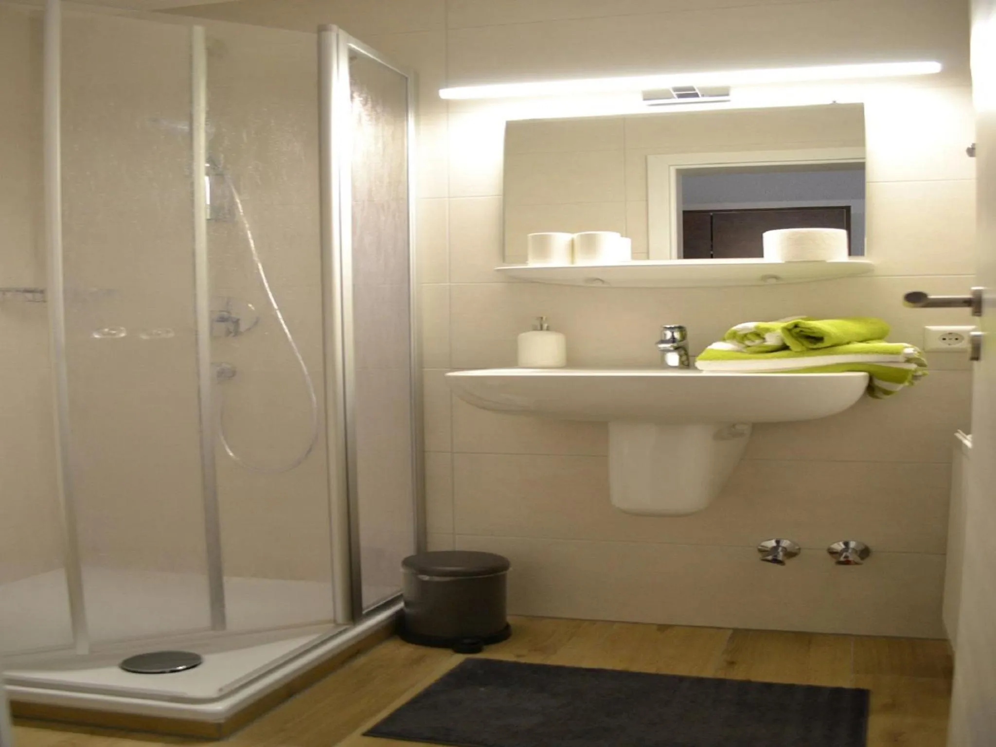 Gaestehaus Tagescafe Eckenfels