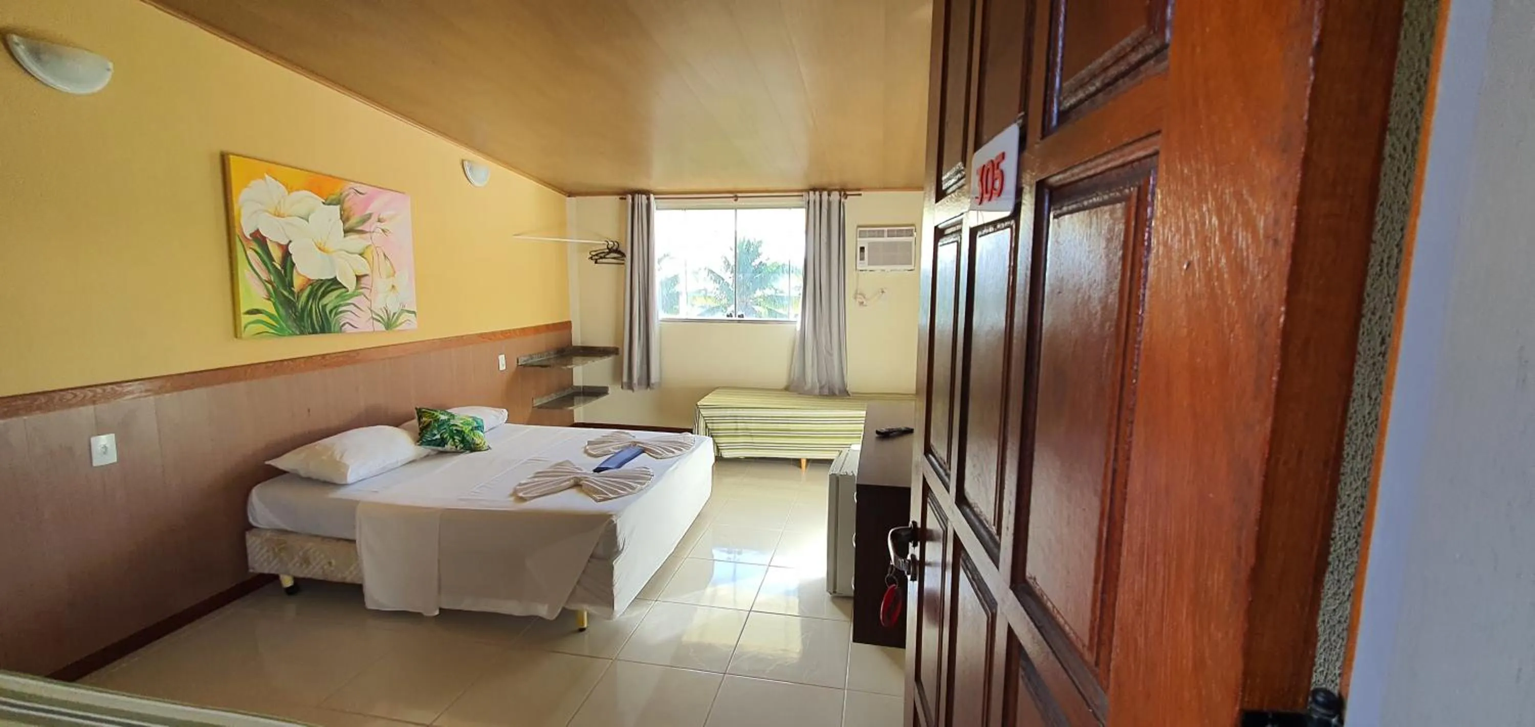 Photo of the whole room, Bed in Duas Praias Hotel Pousada