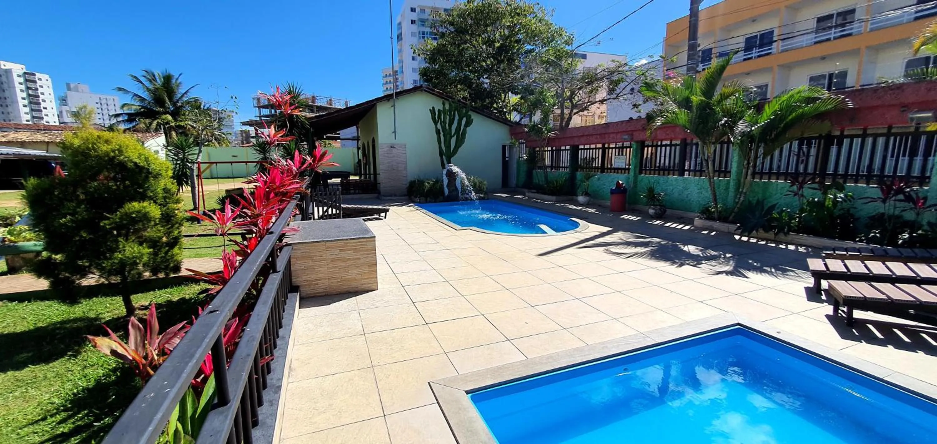 Swimming pool in Duas Praias Hotel Pousada