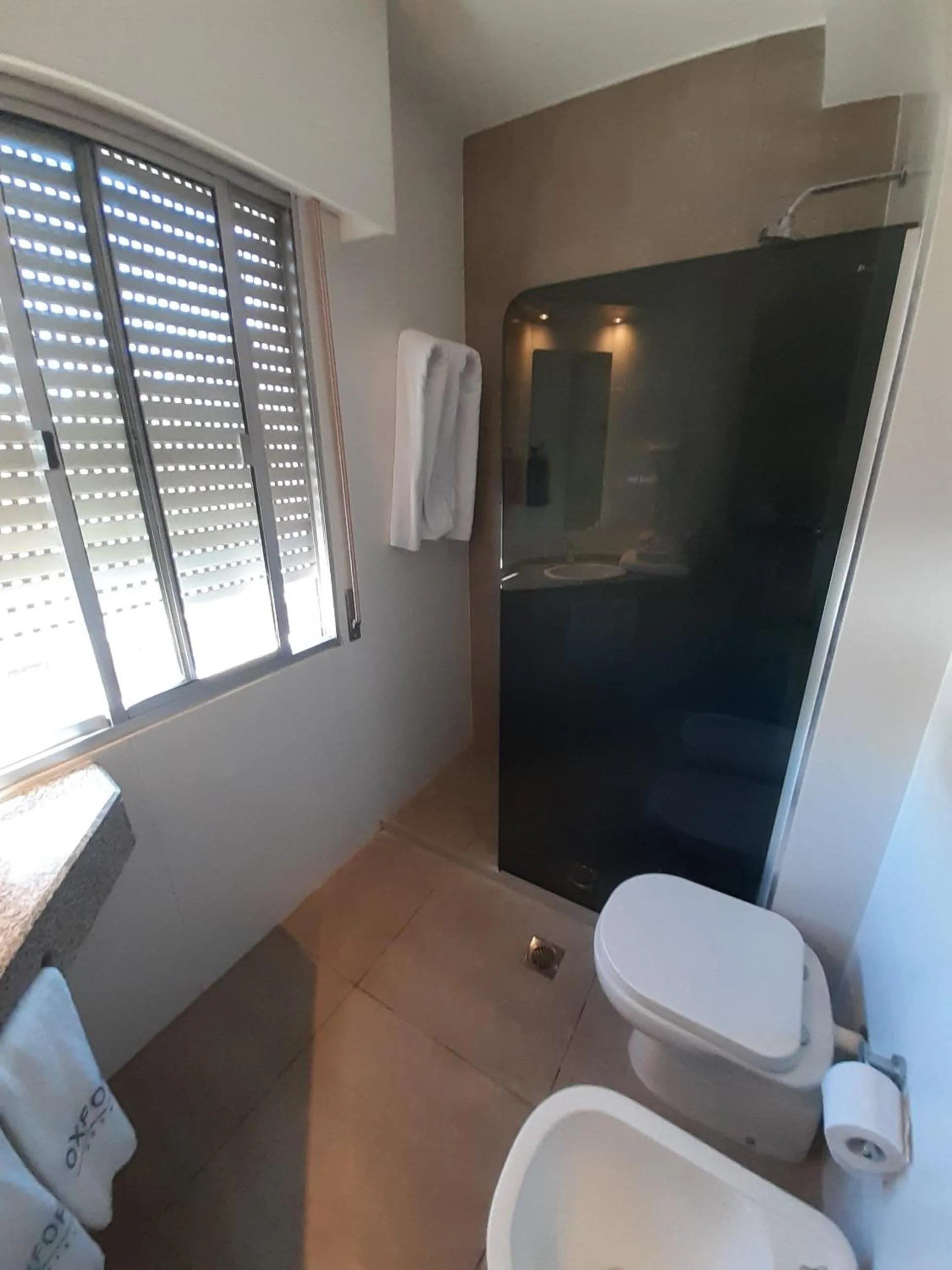 Bathroom in Oxford Hotel