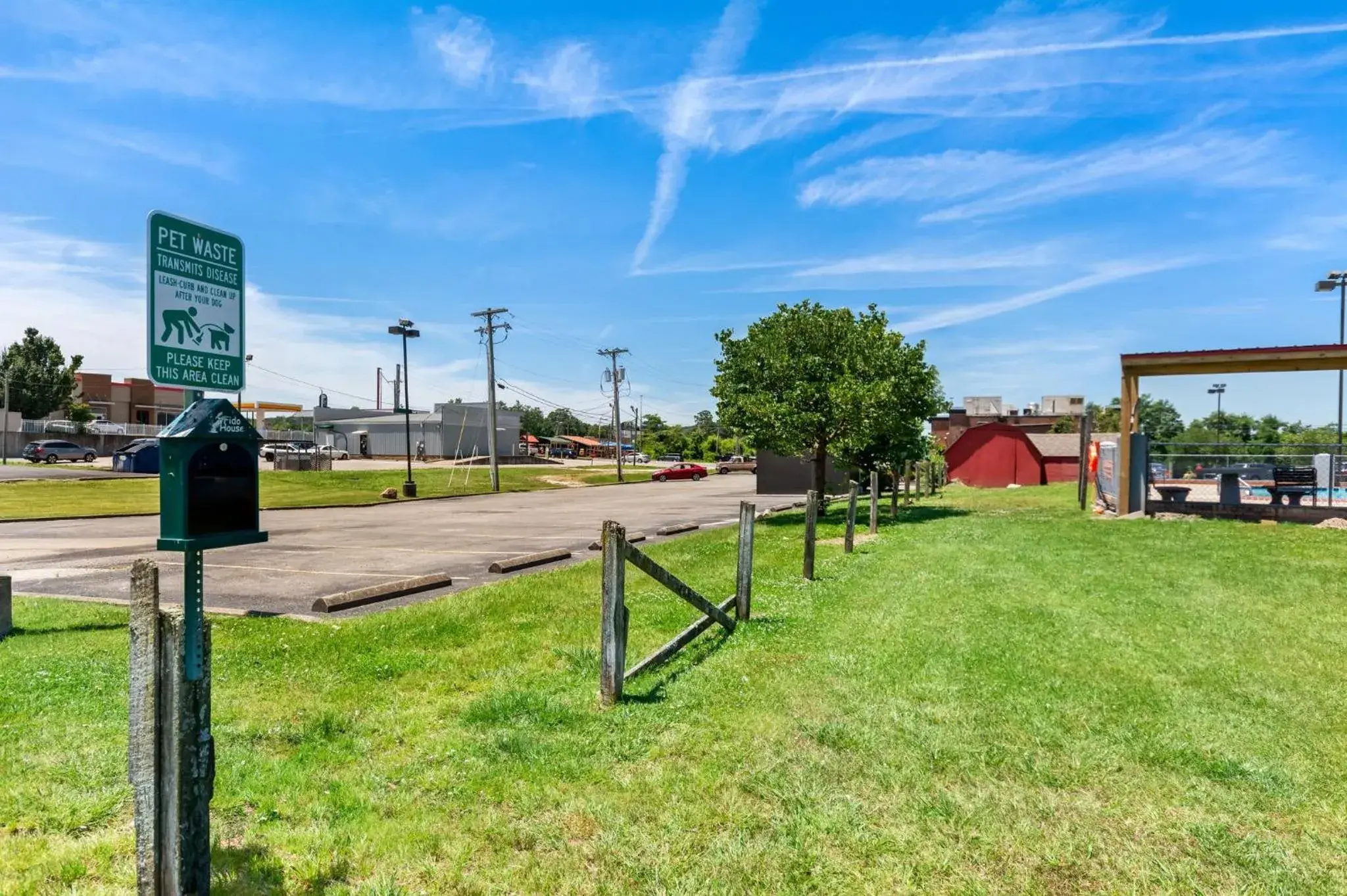 Property building in Red Roof Inn Berea Property building in Red Roof Inn Berea
