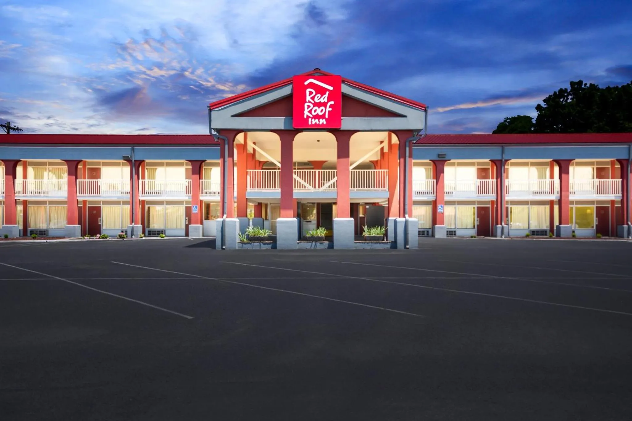 Property building in Red Roof Inn Berea