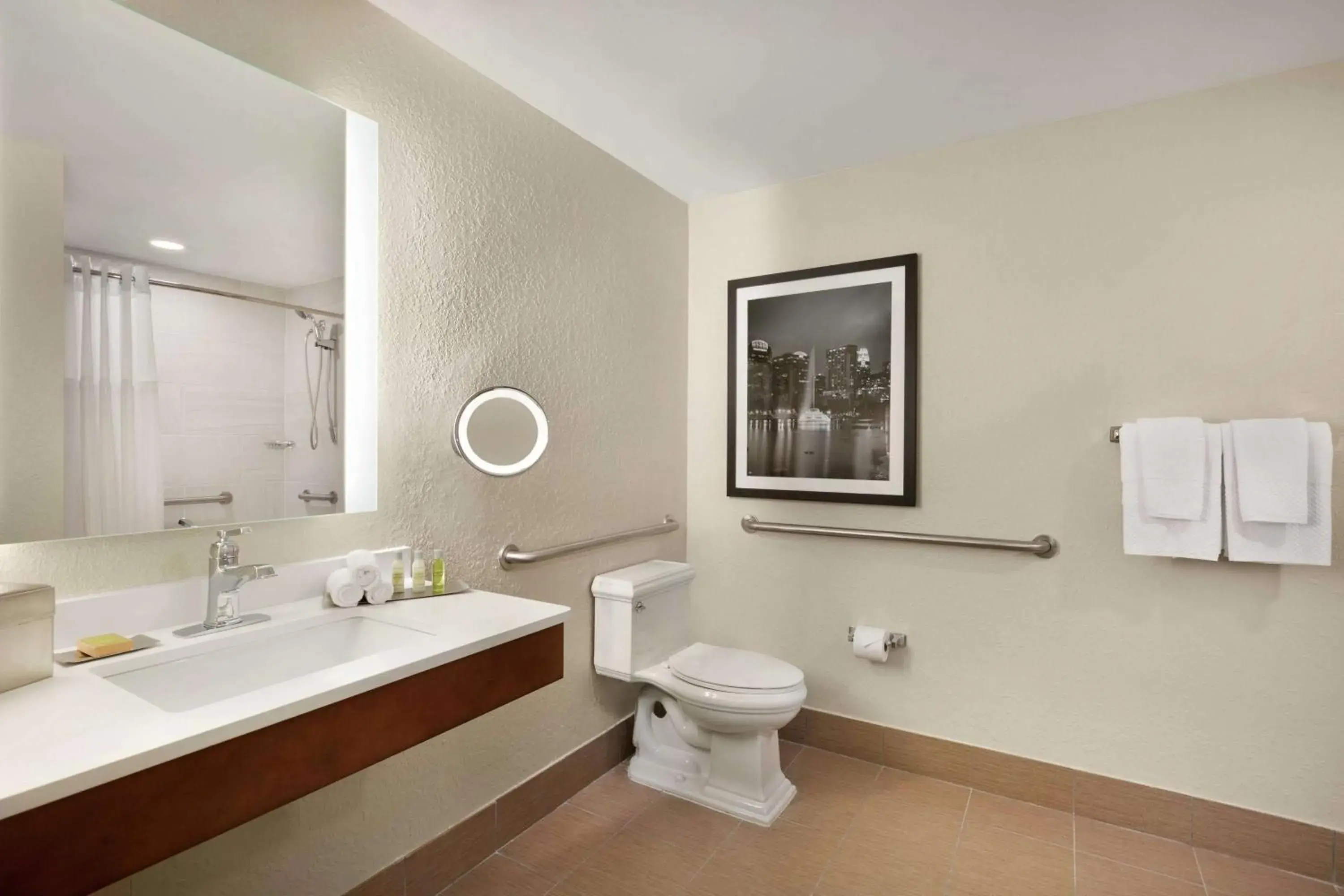 Bathroom in DoubleTree by Hilton Orlando Downtown Bathroom in DoubleTree by Hilton Orlando Downtown