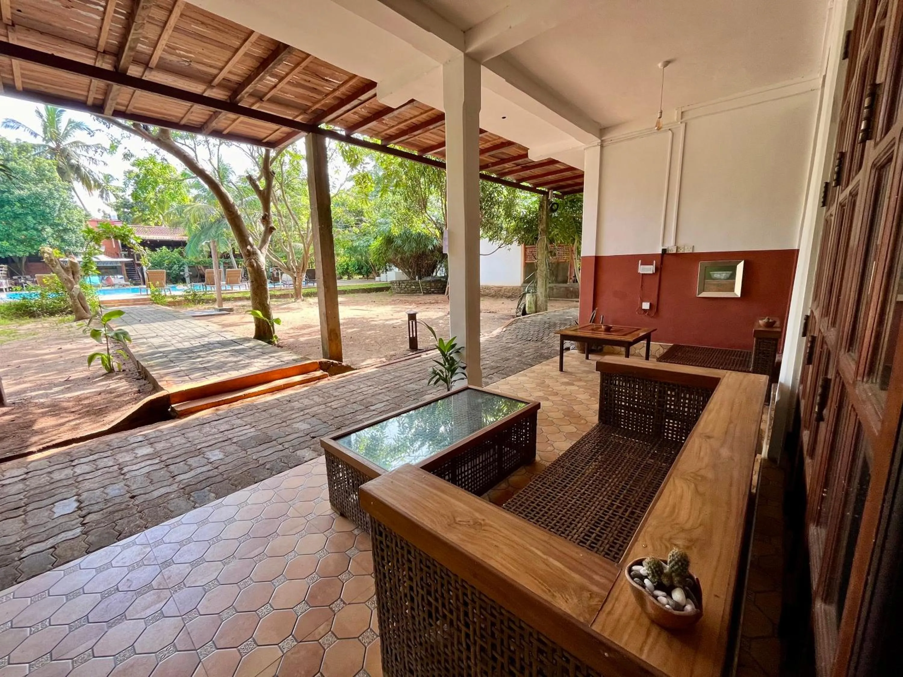 Seating area in Hotel 4 U Saliya Garden