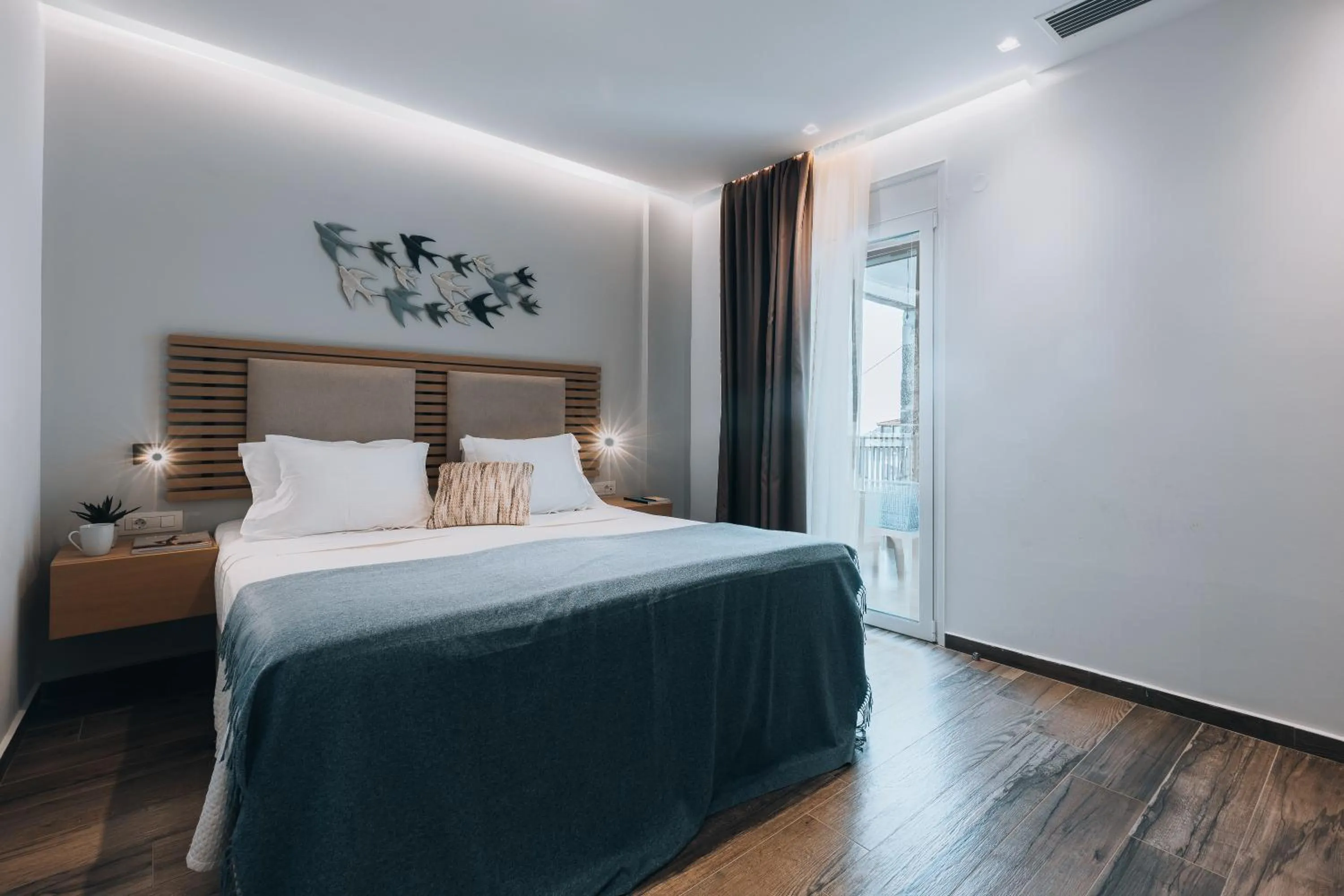 Bed in Seascape Luxury Residences