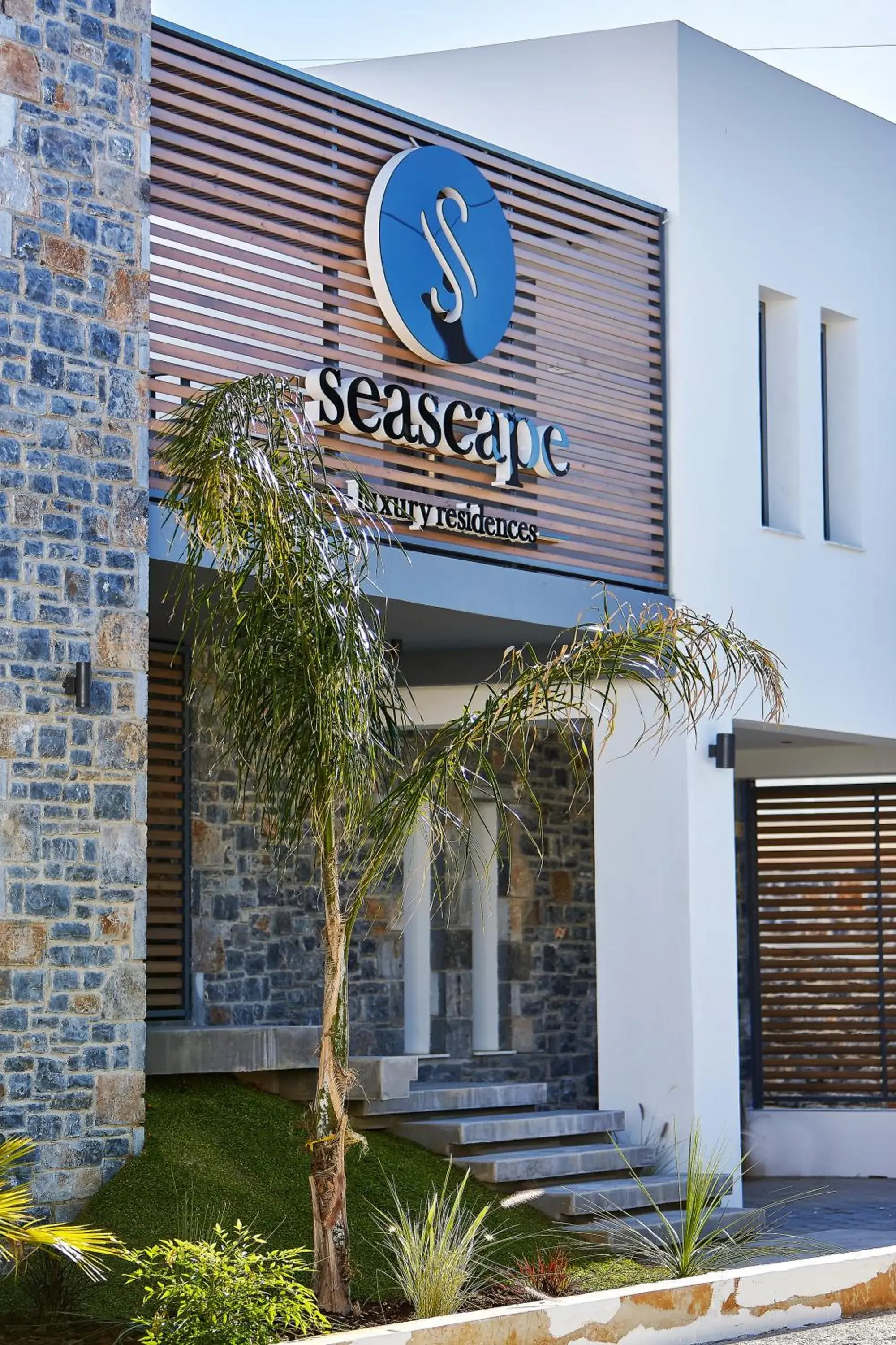 Facade/entrance in Seascape Luxury Residences Facade/entrance in Seascape Luxury Residences