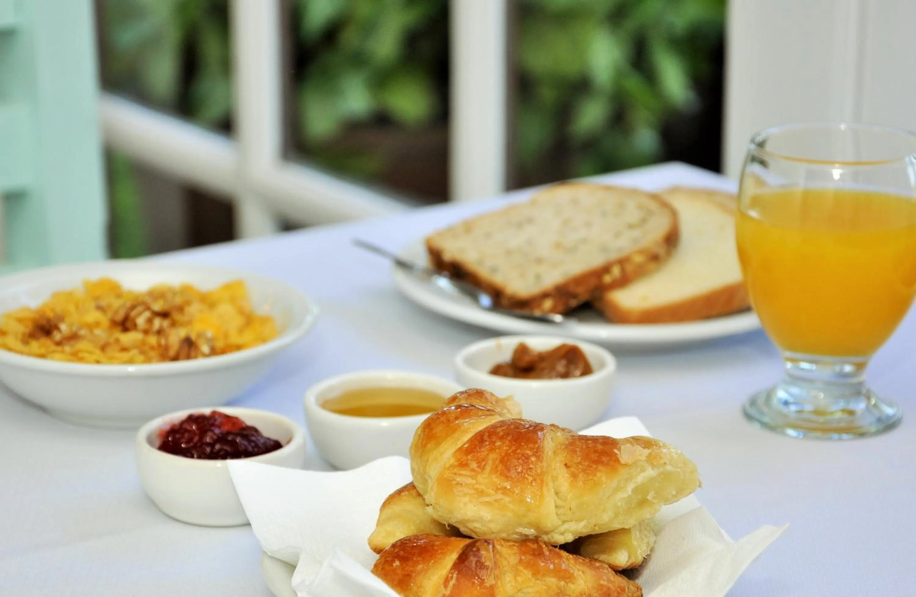 Restaurant/places to eat in Posada de las Aguilas Hotel Boutique