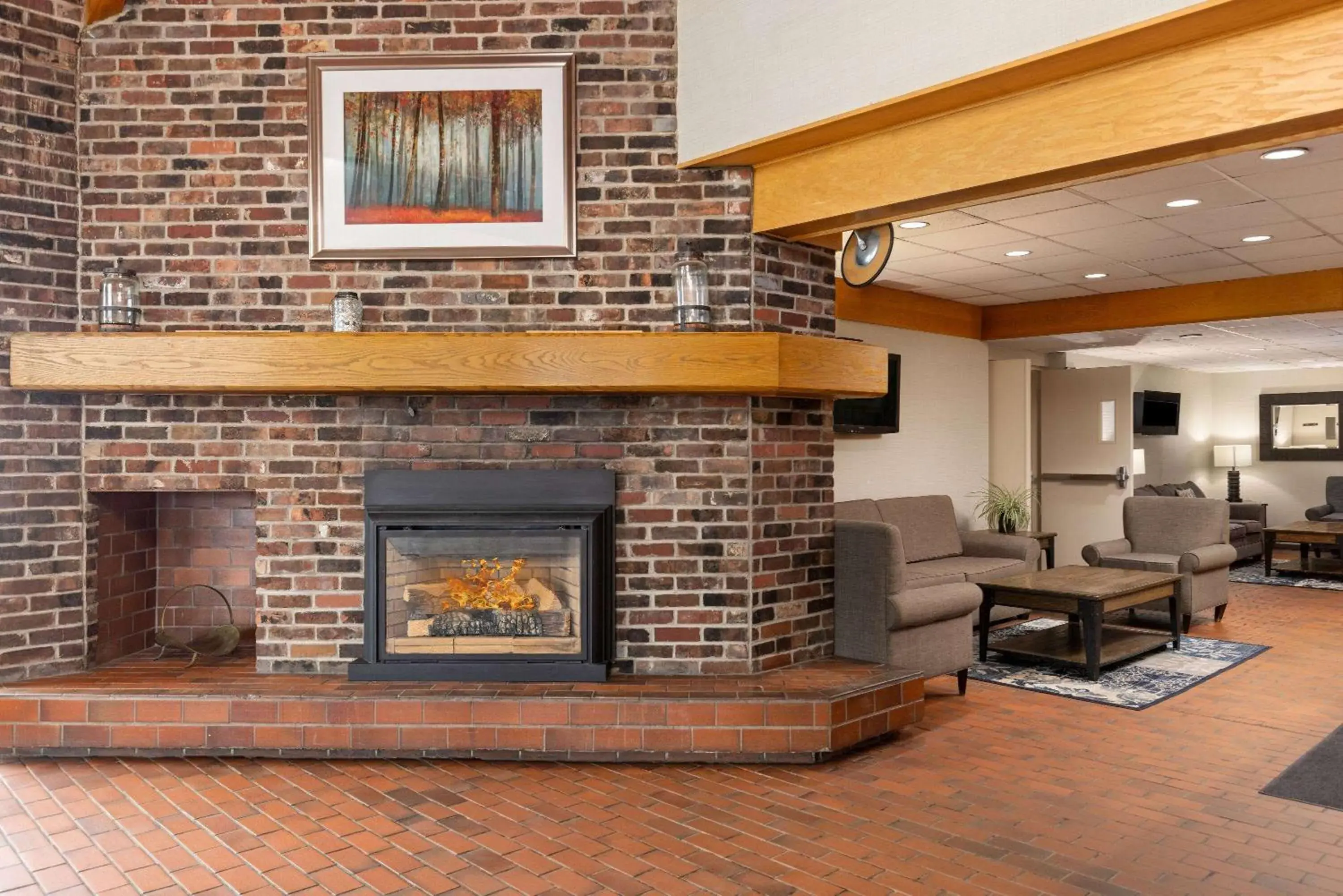 Lobby or reception in Travelodge by Wyndham Thunder Bay ON Lobby or reception in Travelodge by Wyndham Thunder Bay ON