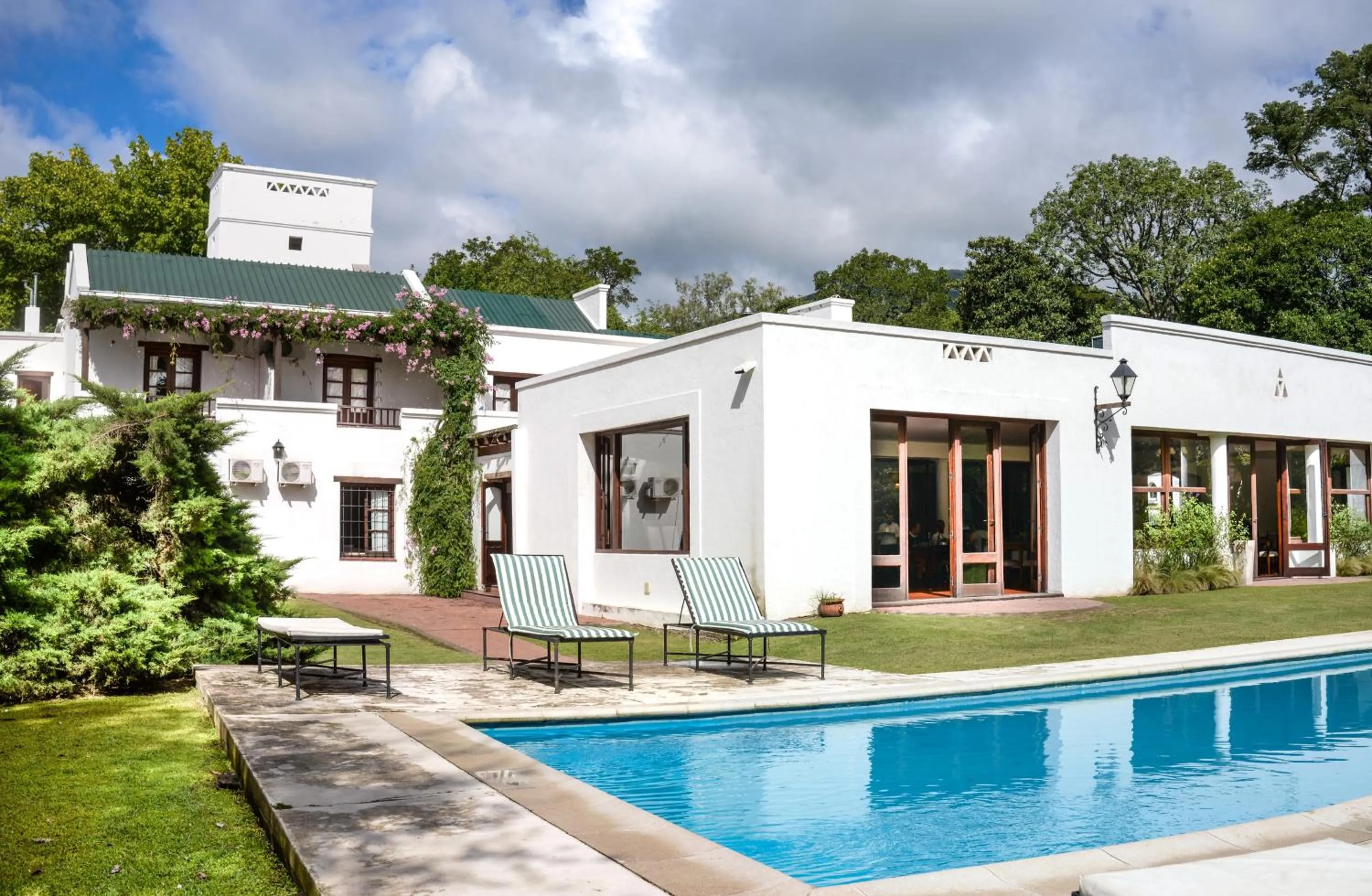 Swimming pool in Las Moras Hotel