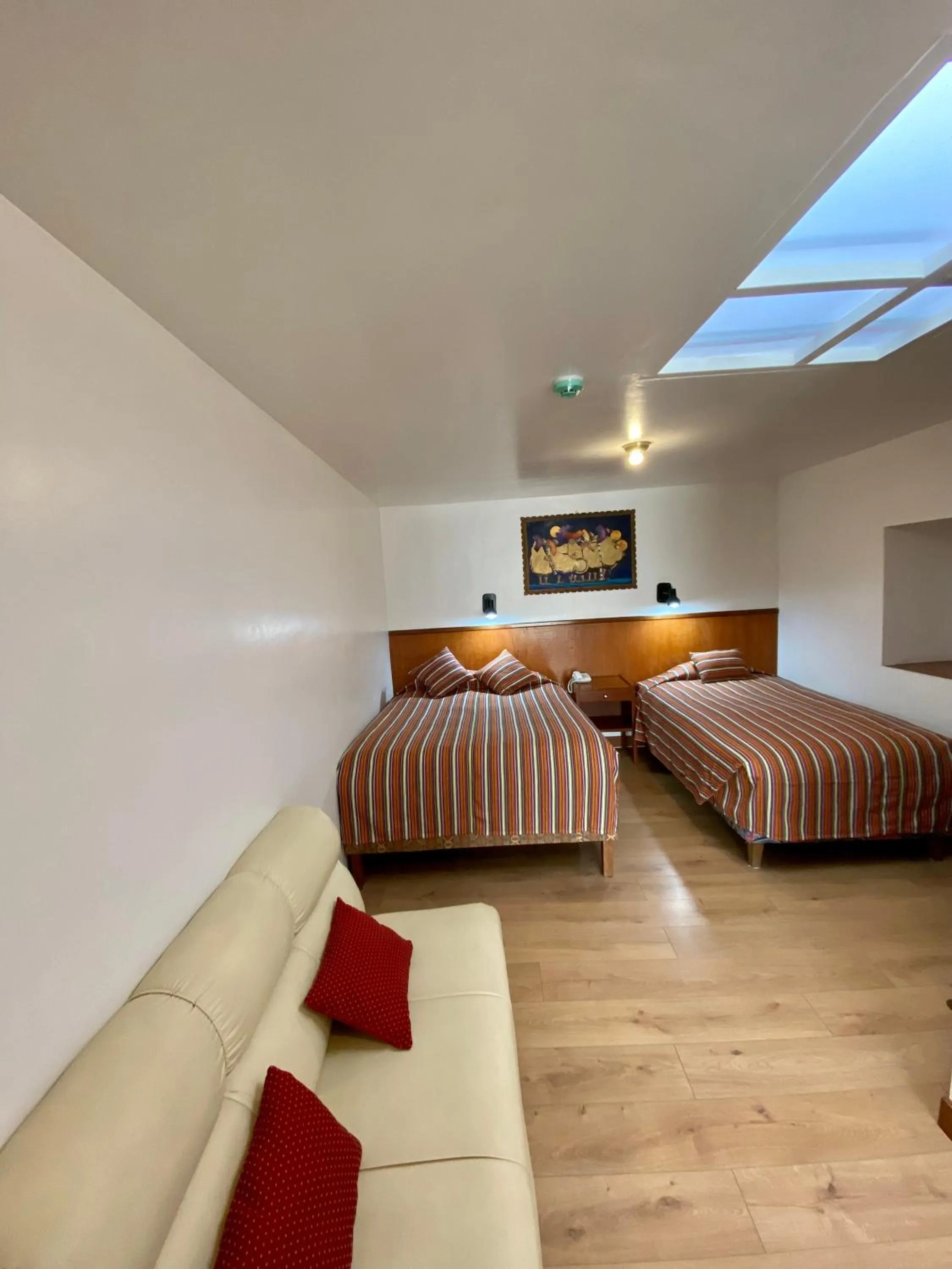 Photo of the whole room, Bed in Saphi Inn Cusco - Excelente ubicación