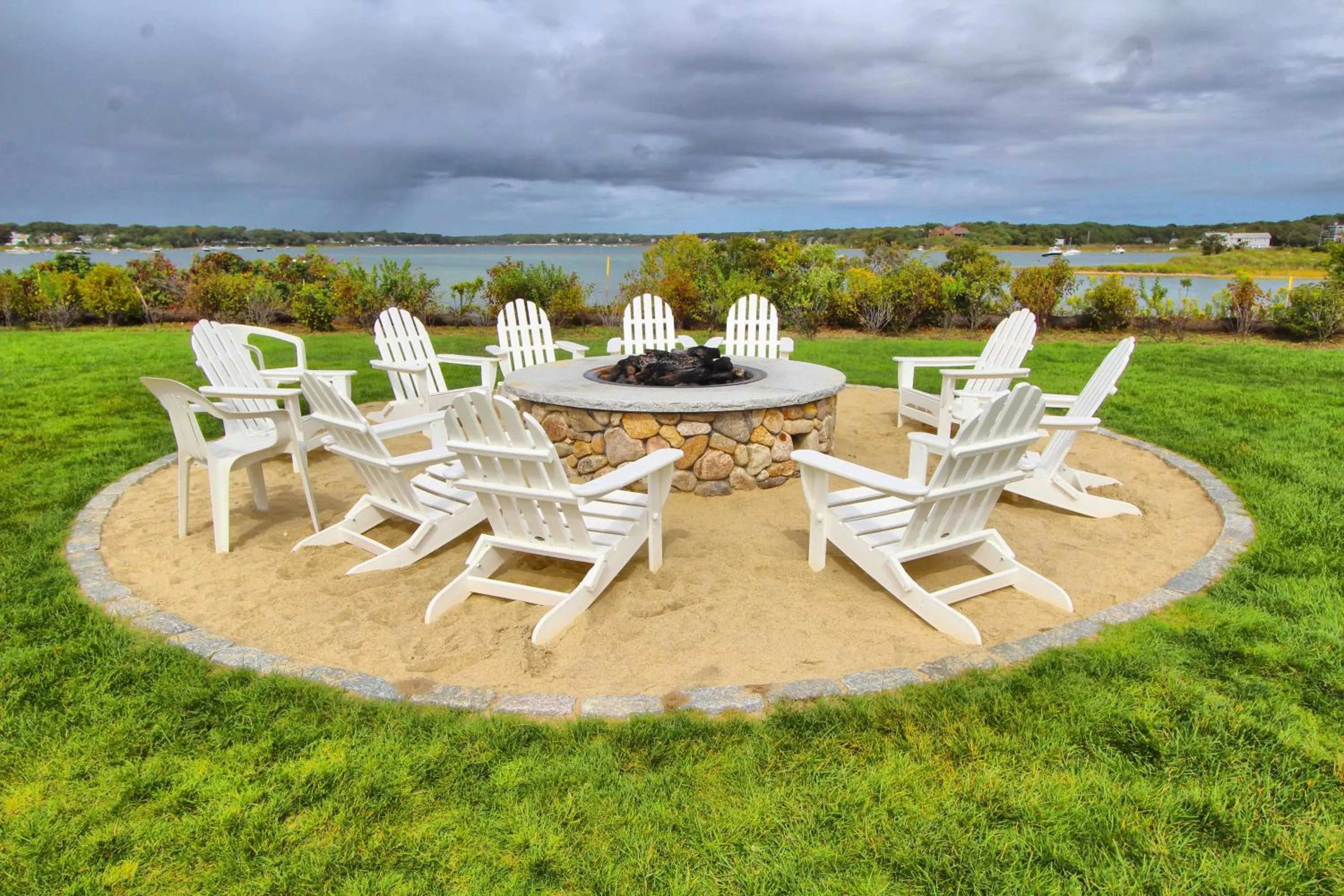 Garden in InnSeason Resorts Surfside