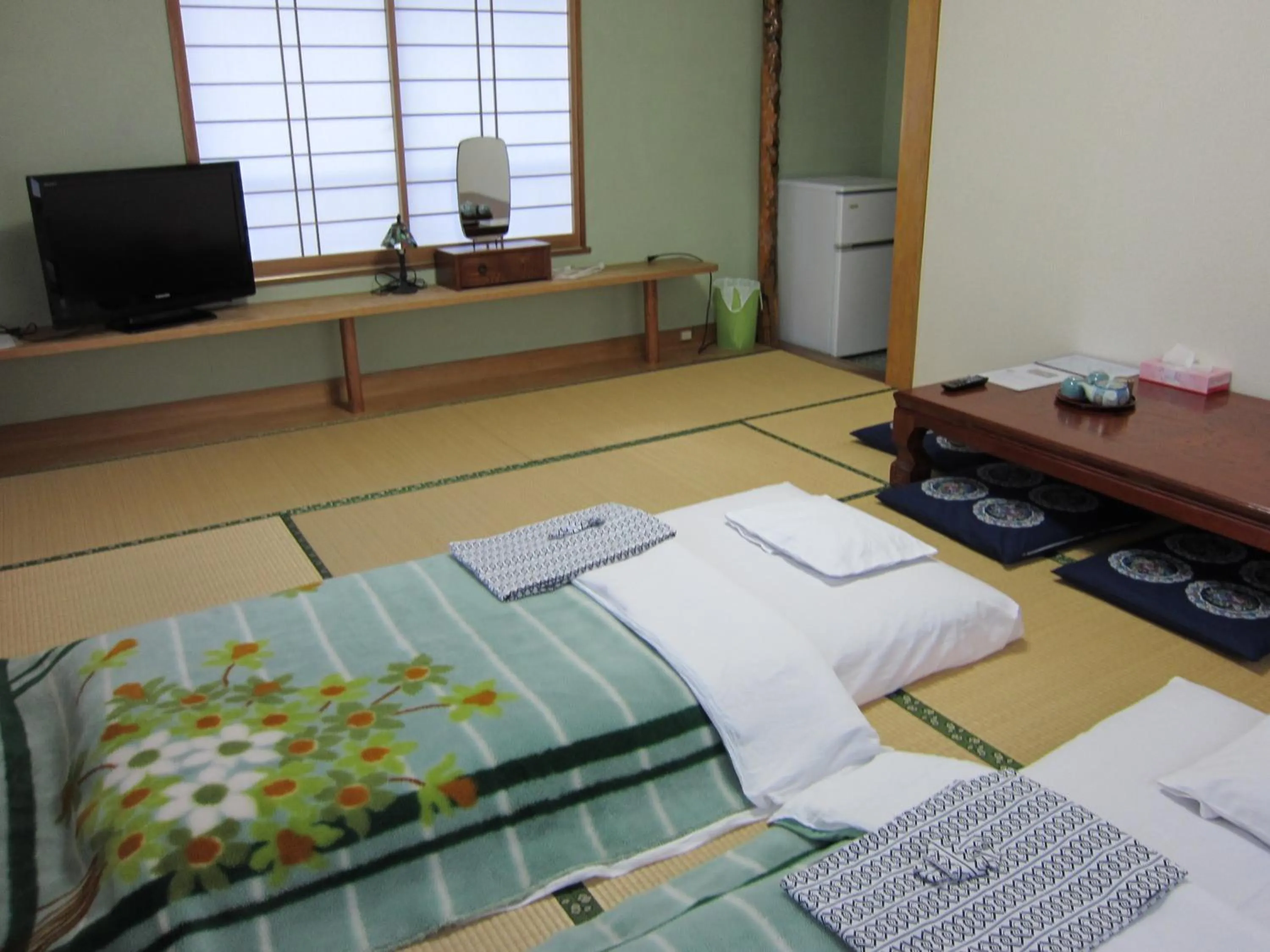Photo of the whole room, Bed in Ryokan Matsukaze