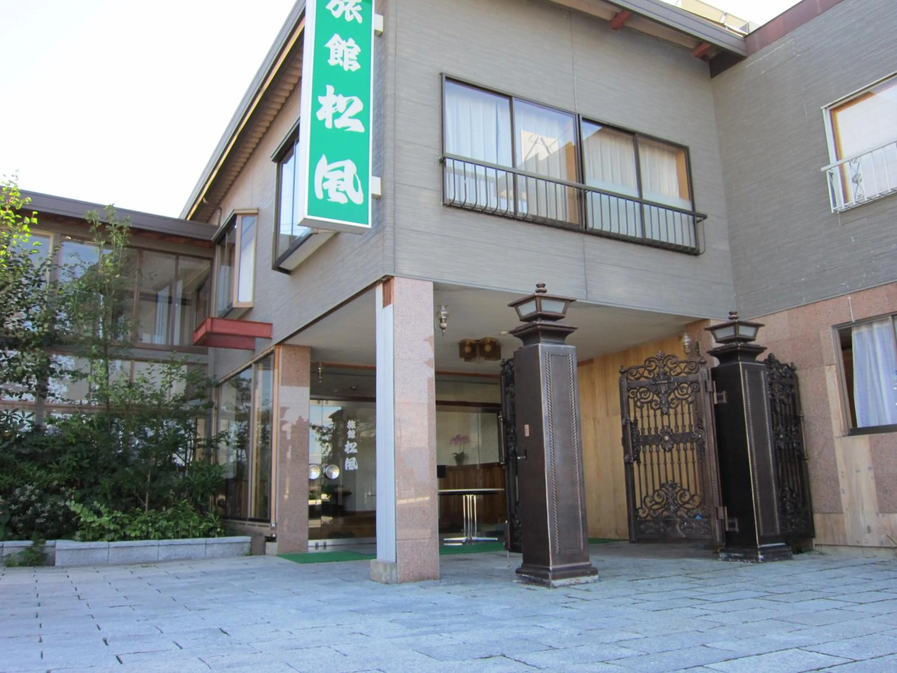 Facade/entrance in Ryokan Matsukaze