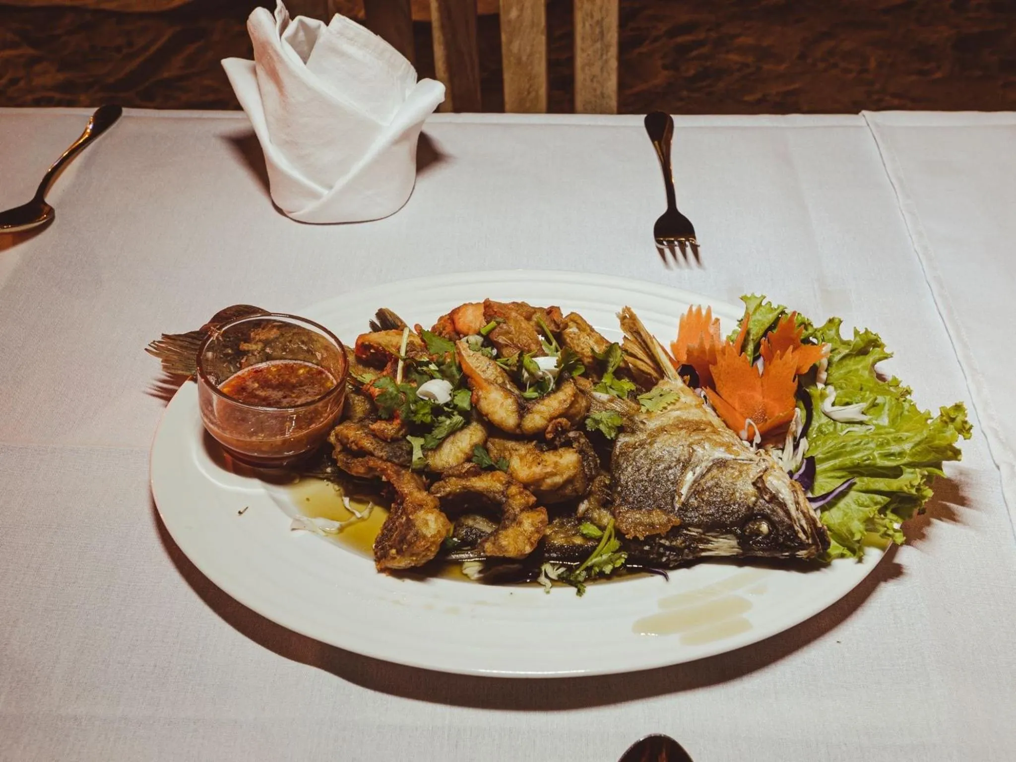 Food in Three Trees Samui Resort - Sarocha Villa