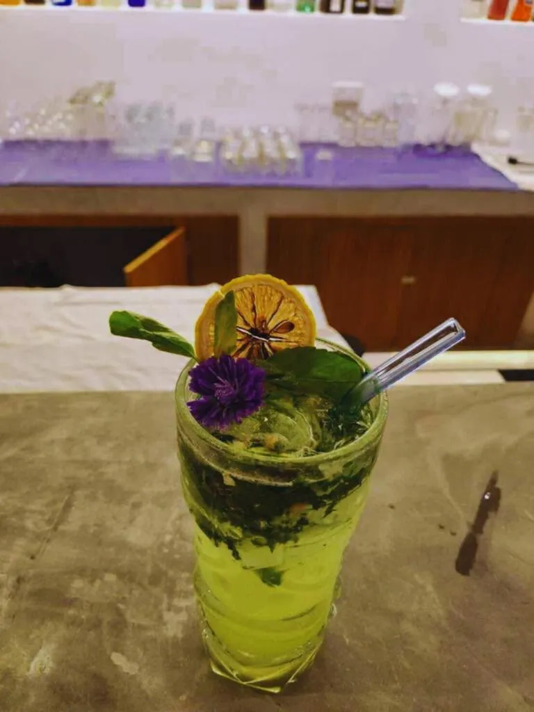 Restaurant/places to eat in Three Trees Samui Resort - Sarocha Villa