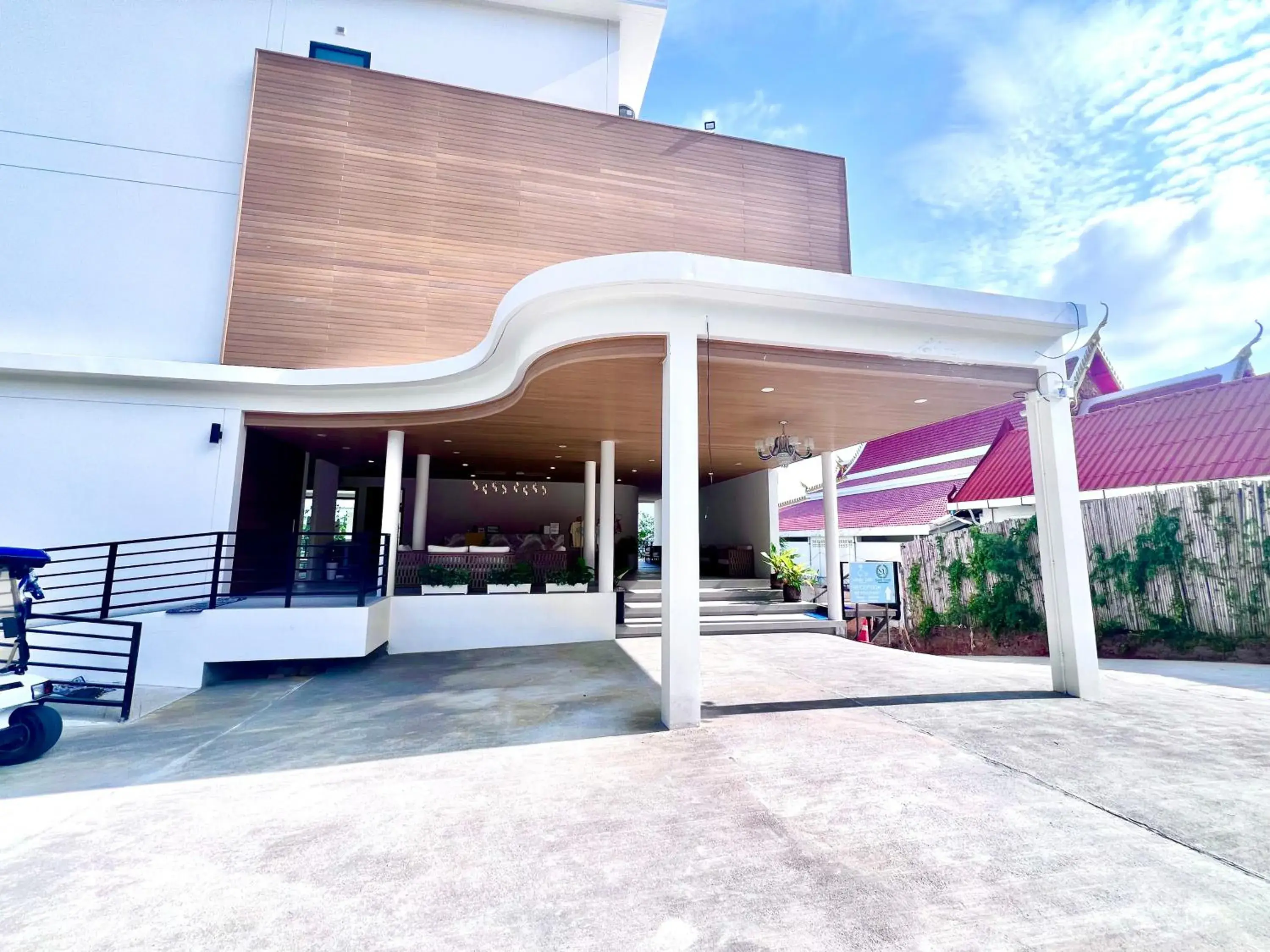 Property building in Three Trees Samui Resort - Sarocha Villa Property building in Three Trees Samui Resort - Sarocha Villa