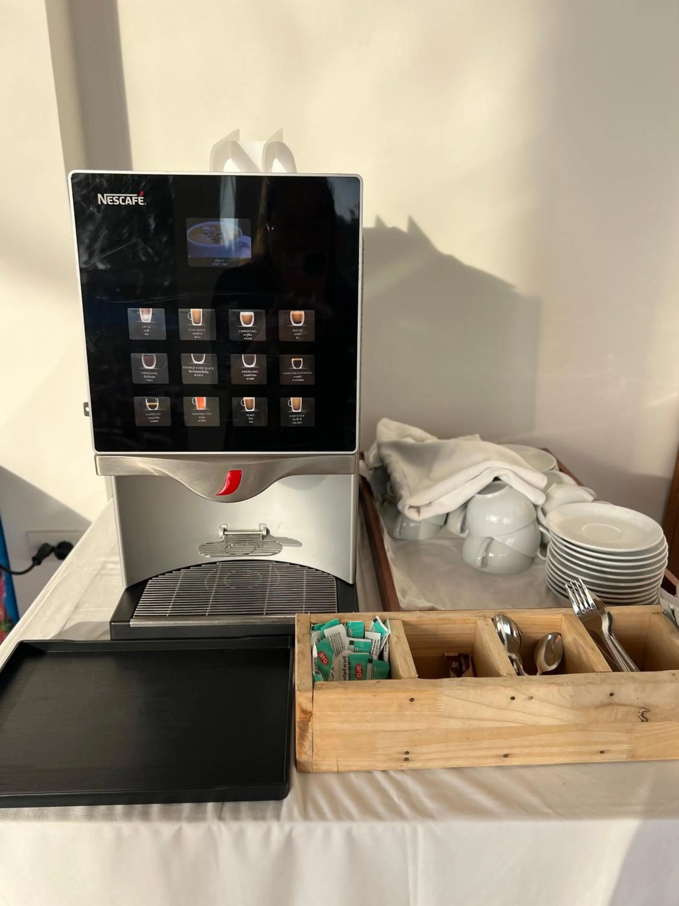 Restaurant/places to eat, Bed in Three Trees Samui Resort - Sarocha Villa