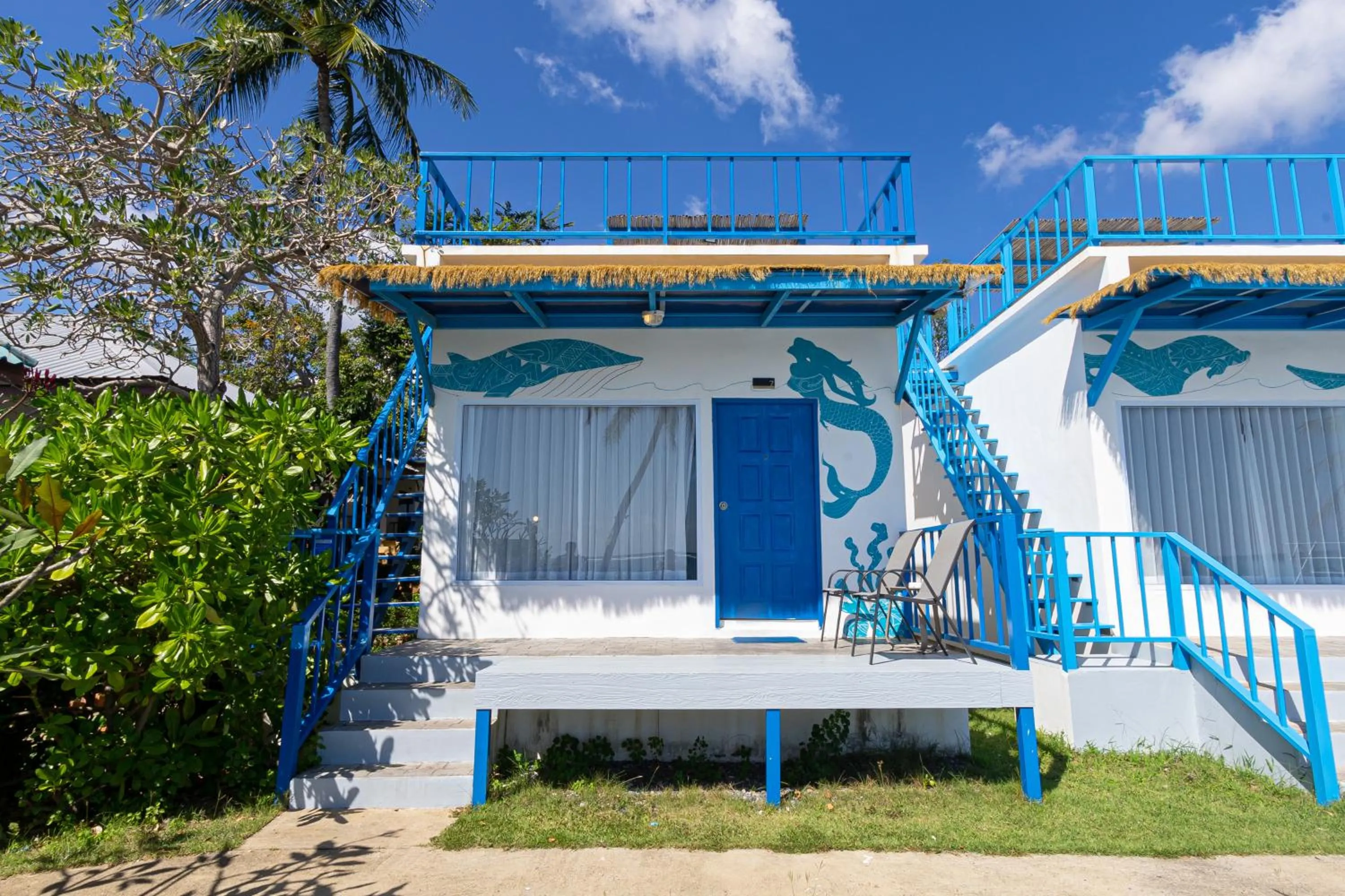 Property building in Three Trees Samui Resort - Sarocha Villa