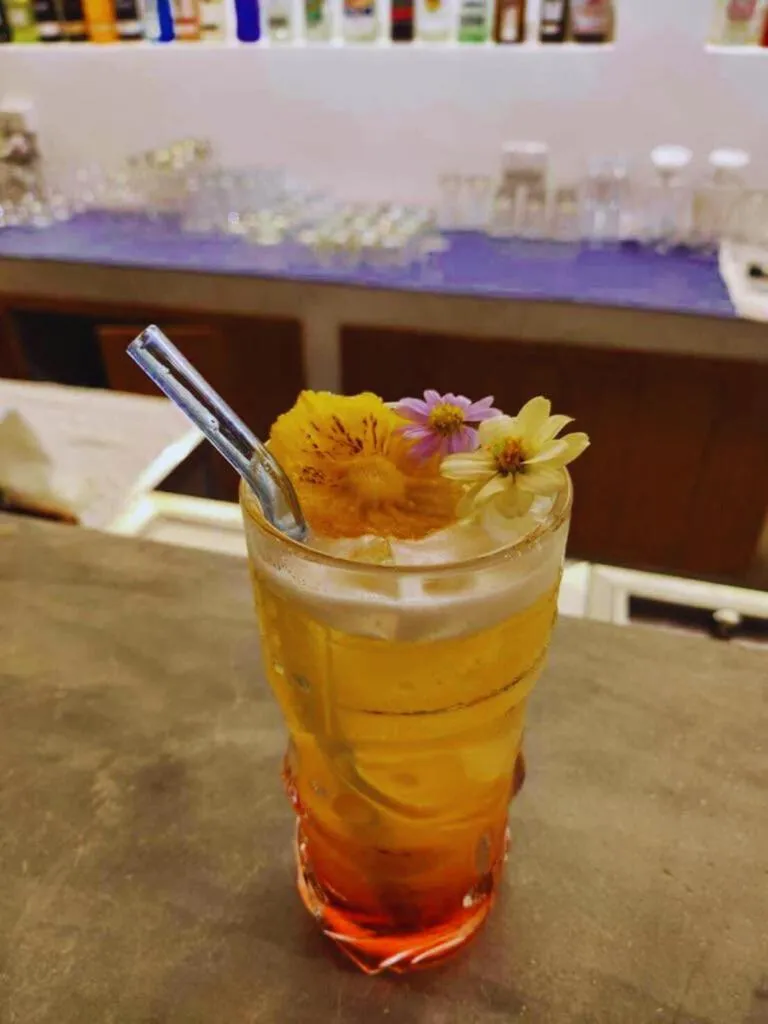 Restaurant/places to eat in Three Trees Samui Resort - Sarocha Villa