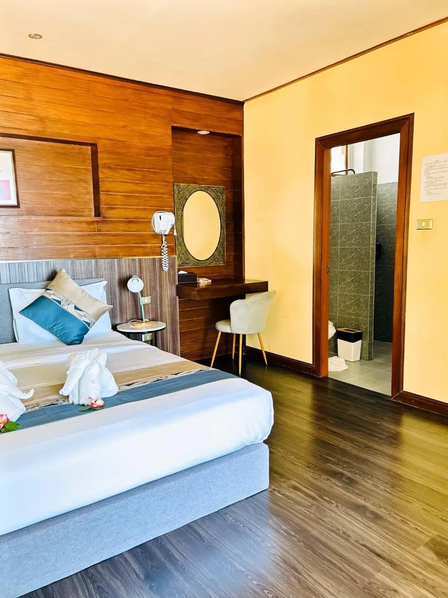 Photo of the whole room, Bed in Three Trees Samui Resort - Sarocha Villa Photo of the whole room, Bed in Three Trees Samui Resort - Sarocha Villa