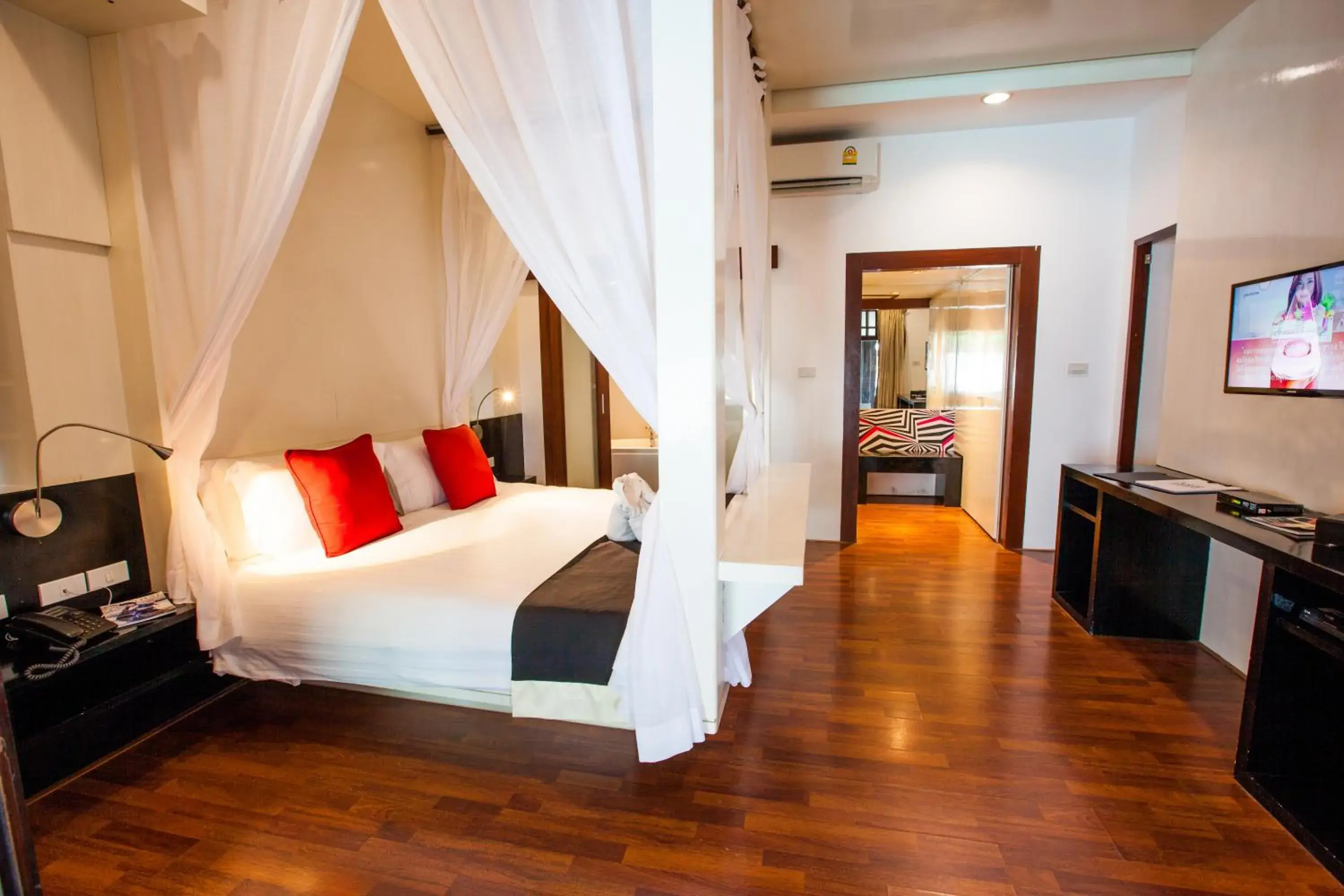 Bedroom, Bed in Pao Jin Poon Villa Bedroom, Bed in Pao Jin Poon Villa