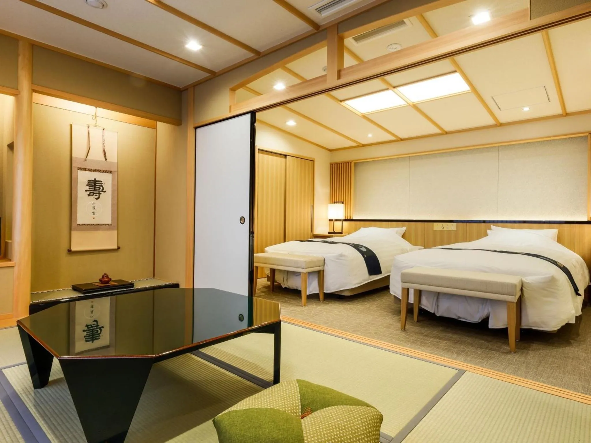 Photo of the whole room, Bed in Arima Hot Spring Ryokan Hanamusubi