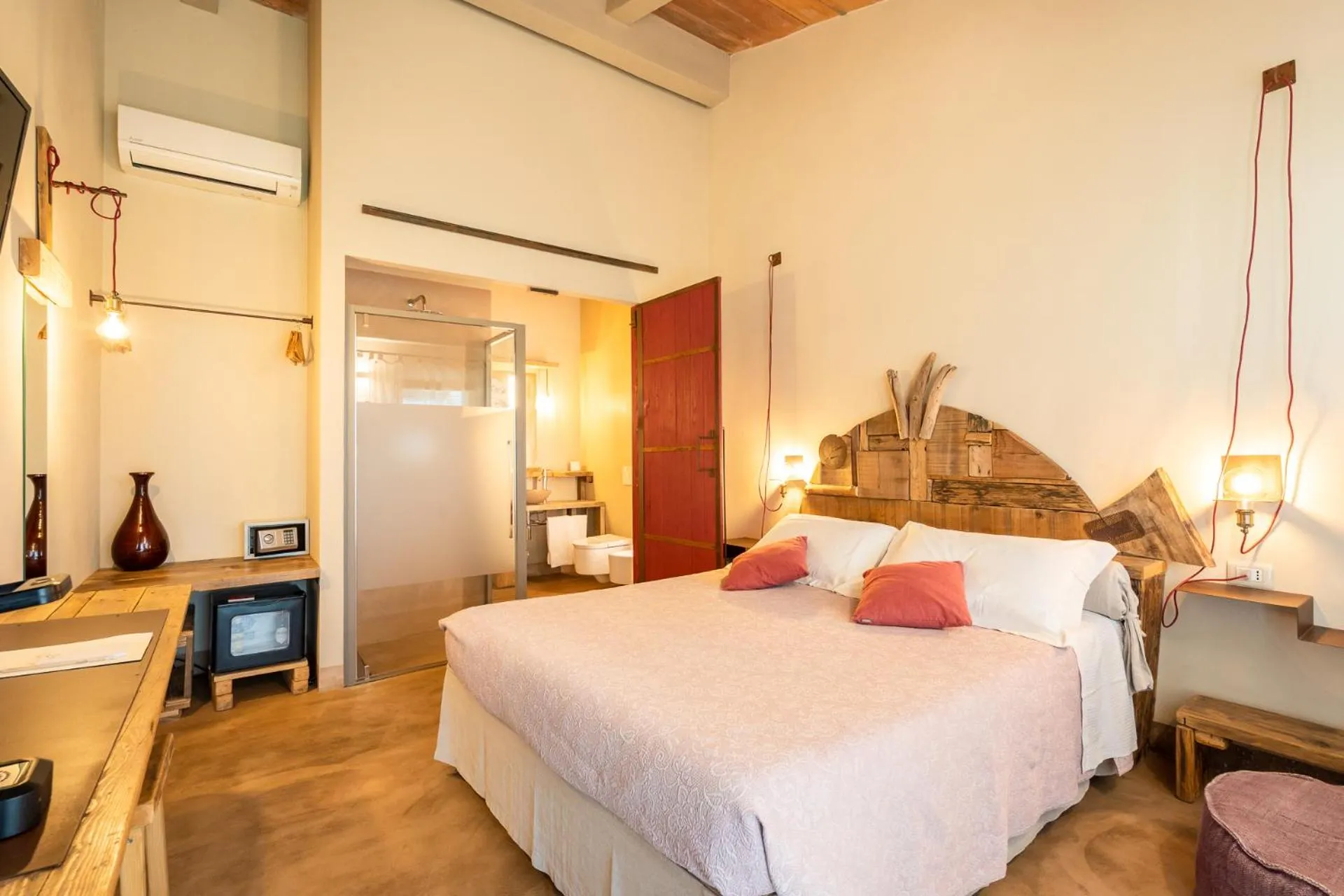 Bedroom, Bed in Agriturismo Sweet Cottage