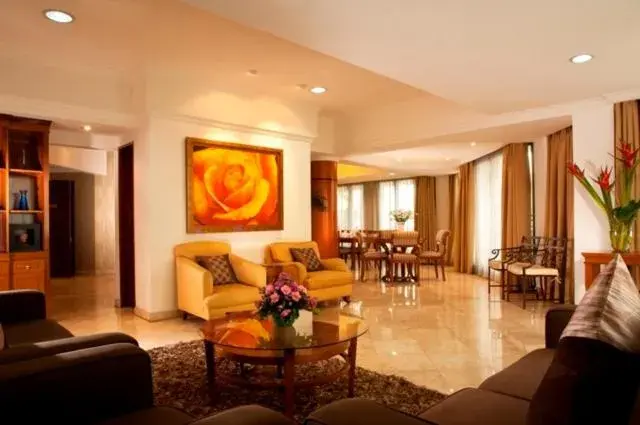 Photo of the whole room, Seating Area in Grand Tropic Suites Hotel