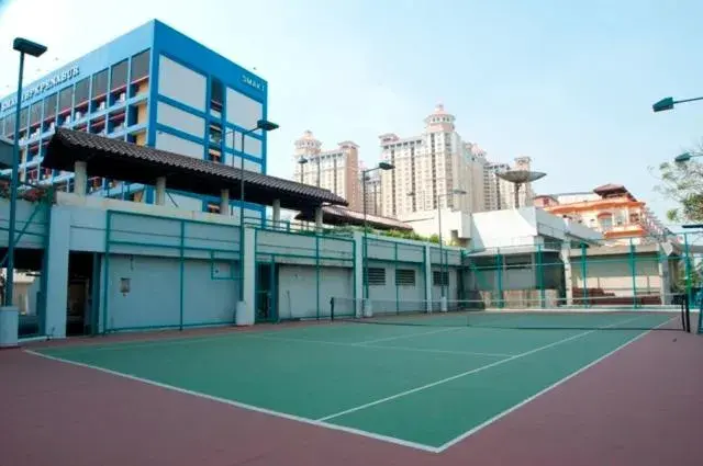 Tennis court, Tennis/Squash in Grand Tropic Suites Hotel