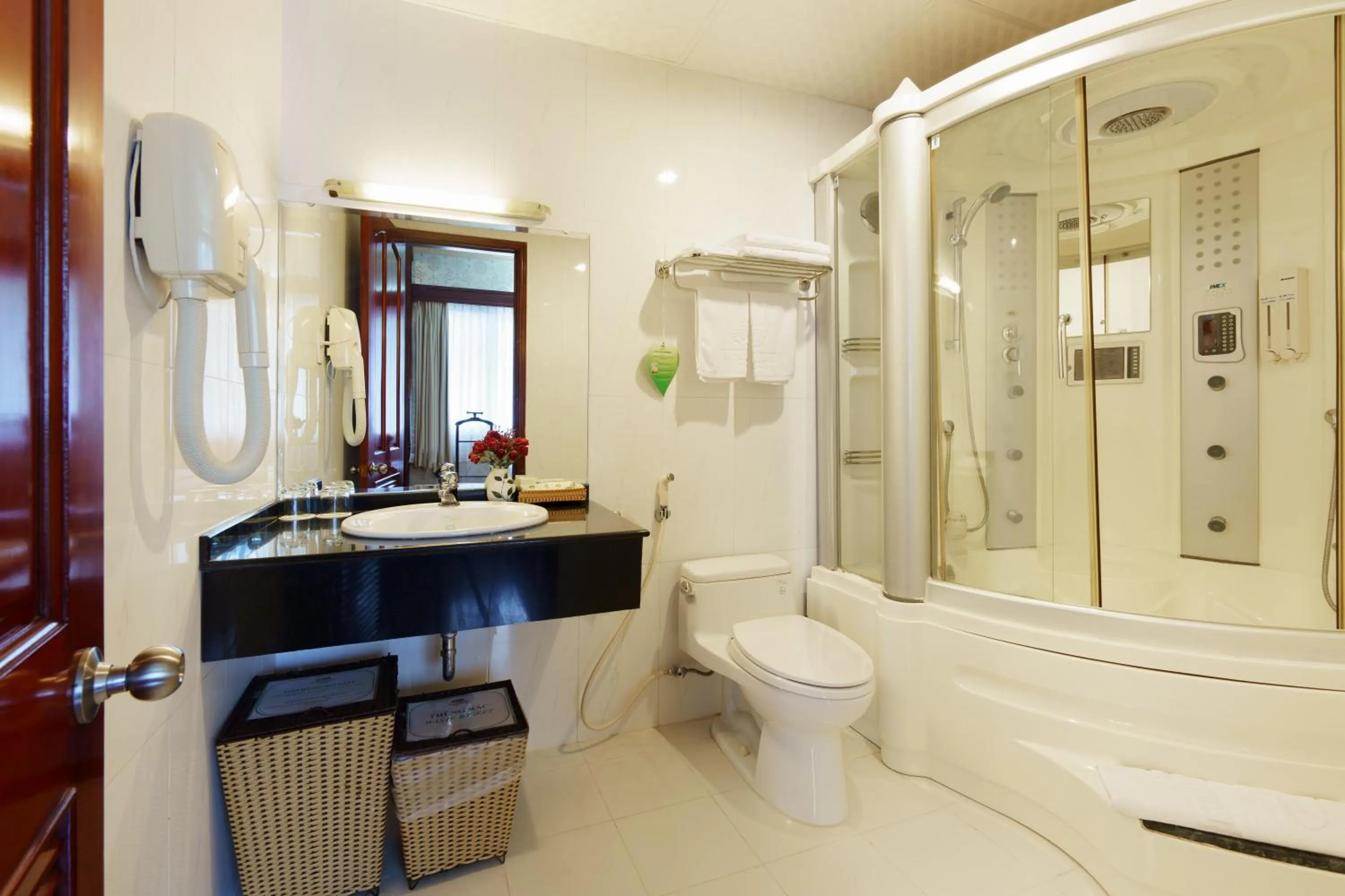 Shower in Victory Sai Gon Hotel