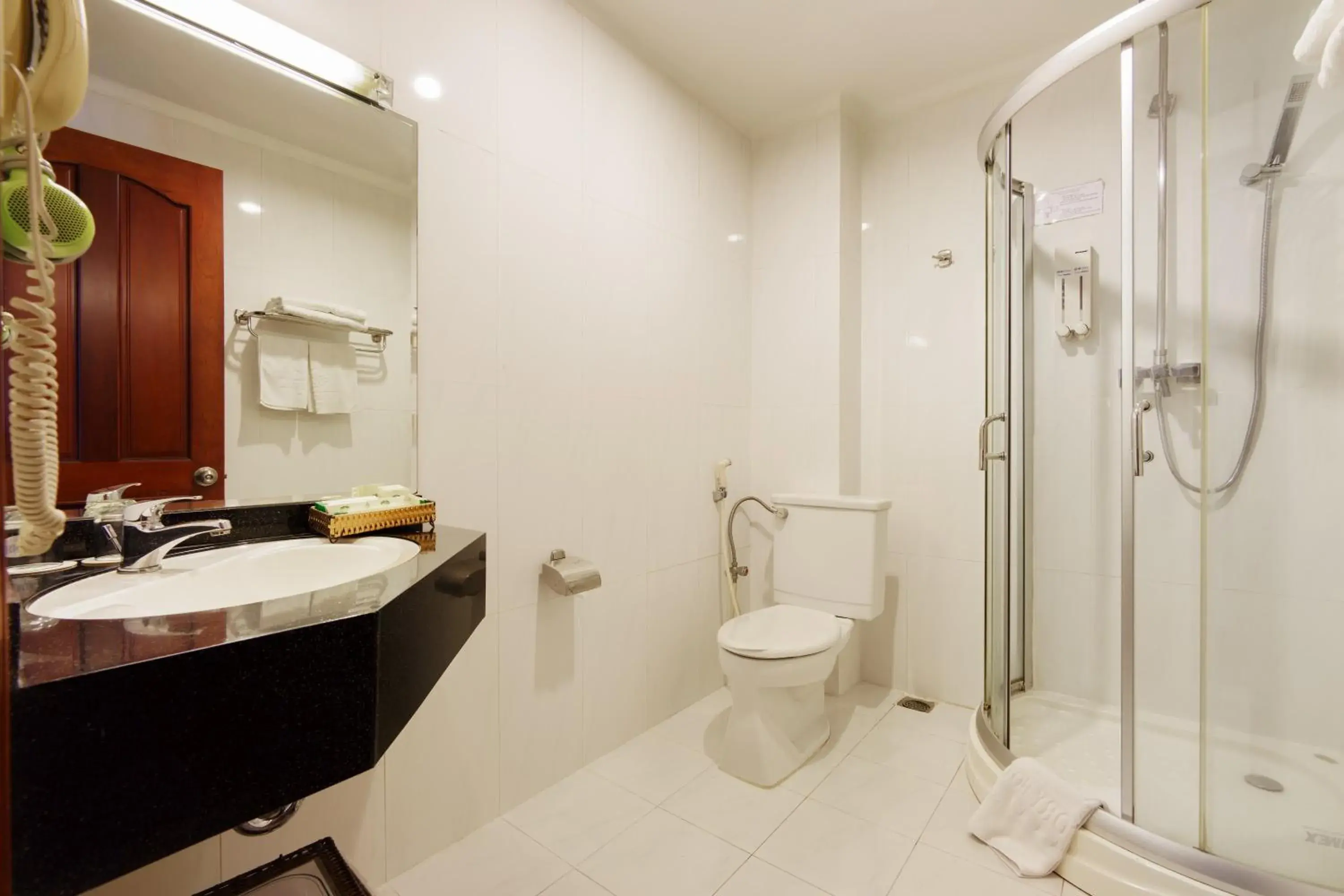Premium Twin Room With Balcony - single occupancy in Victory Sai Gon Hotel Premium Twin Room With Balcony - single occupancy in Victory Sai Gon Hotel