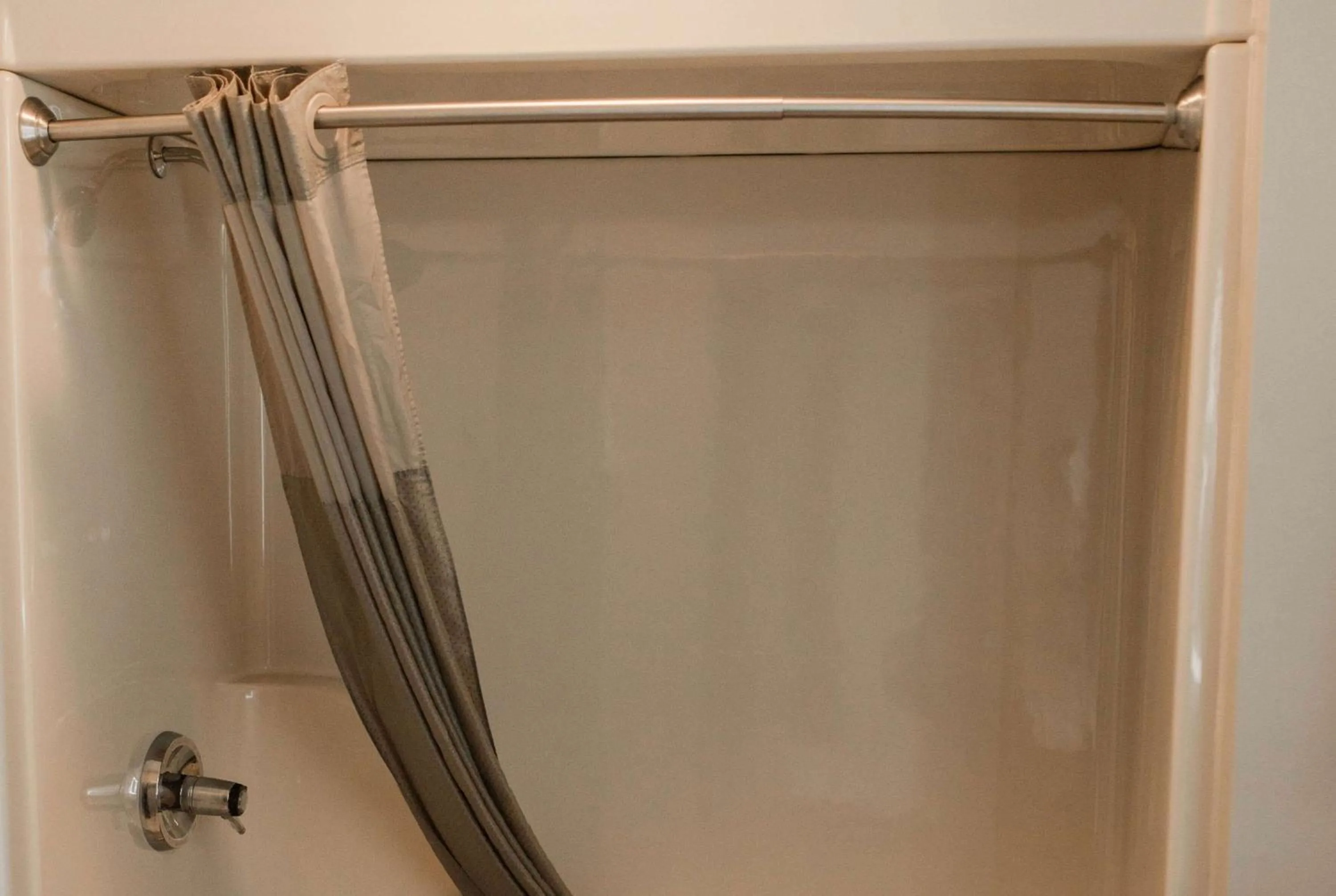 TV and multimedia in Travelodge by Wyndham Escanaba